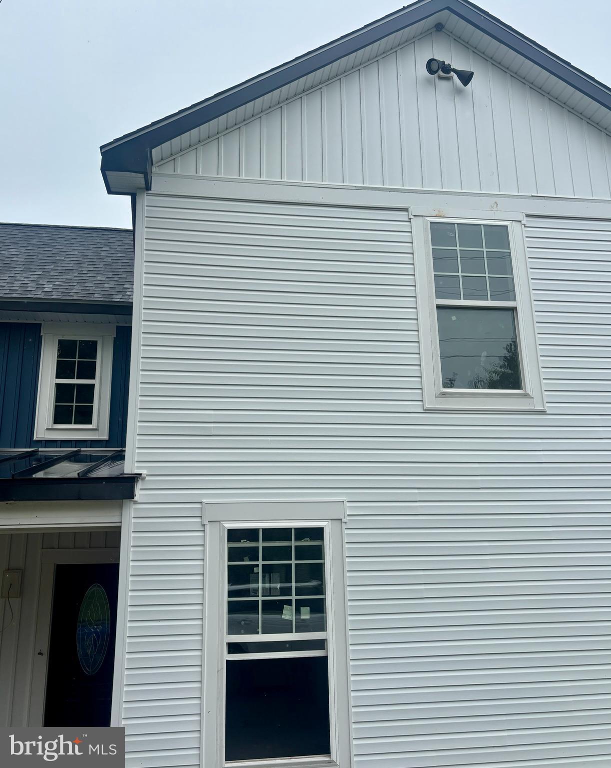 611 MAIN STREET