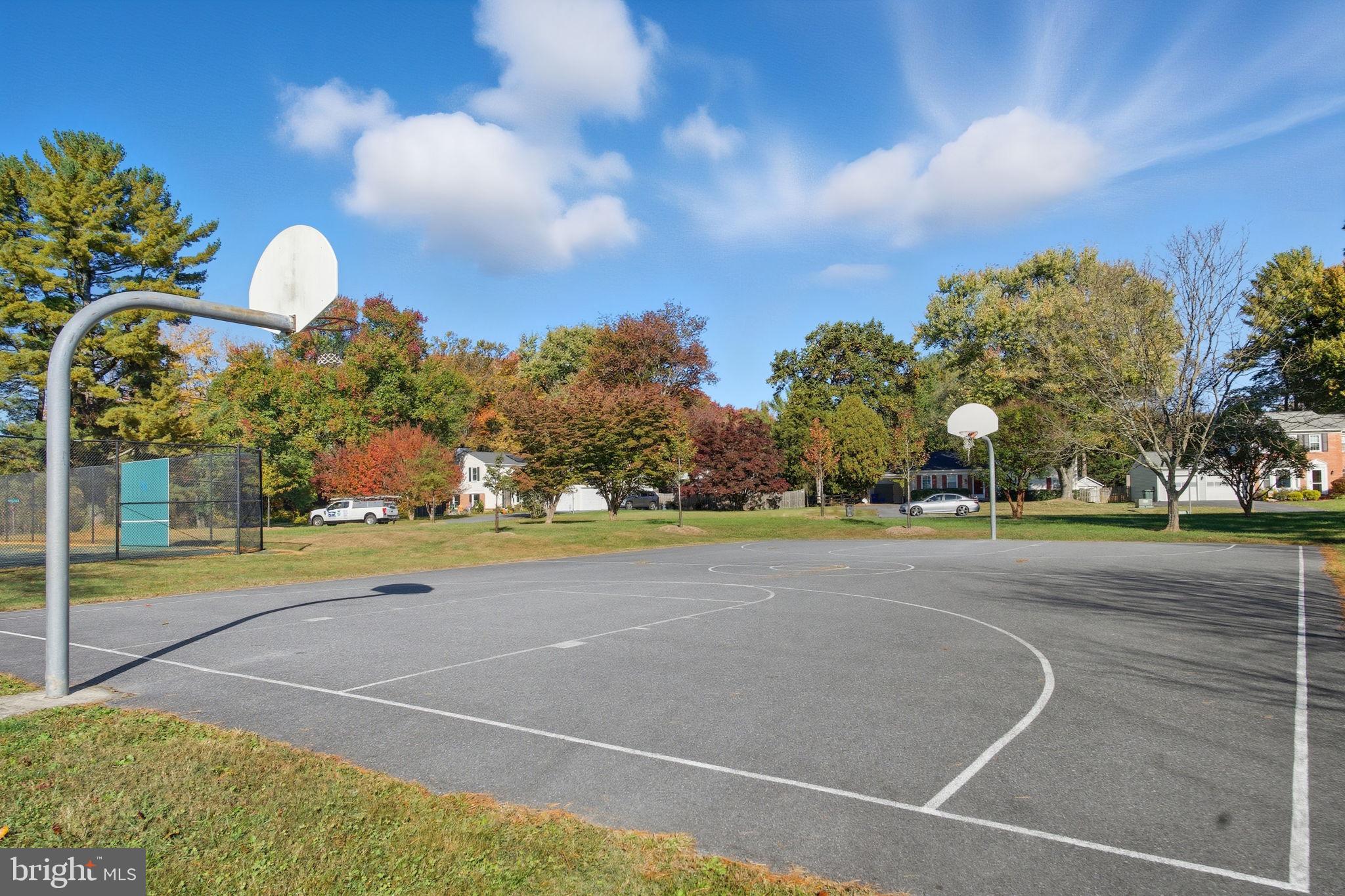 BRIARS ACRES - Residential