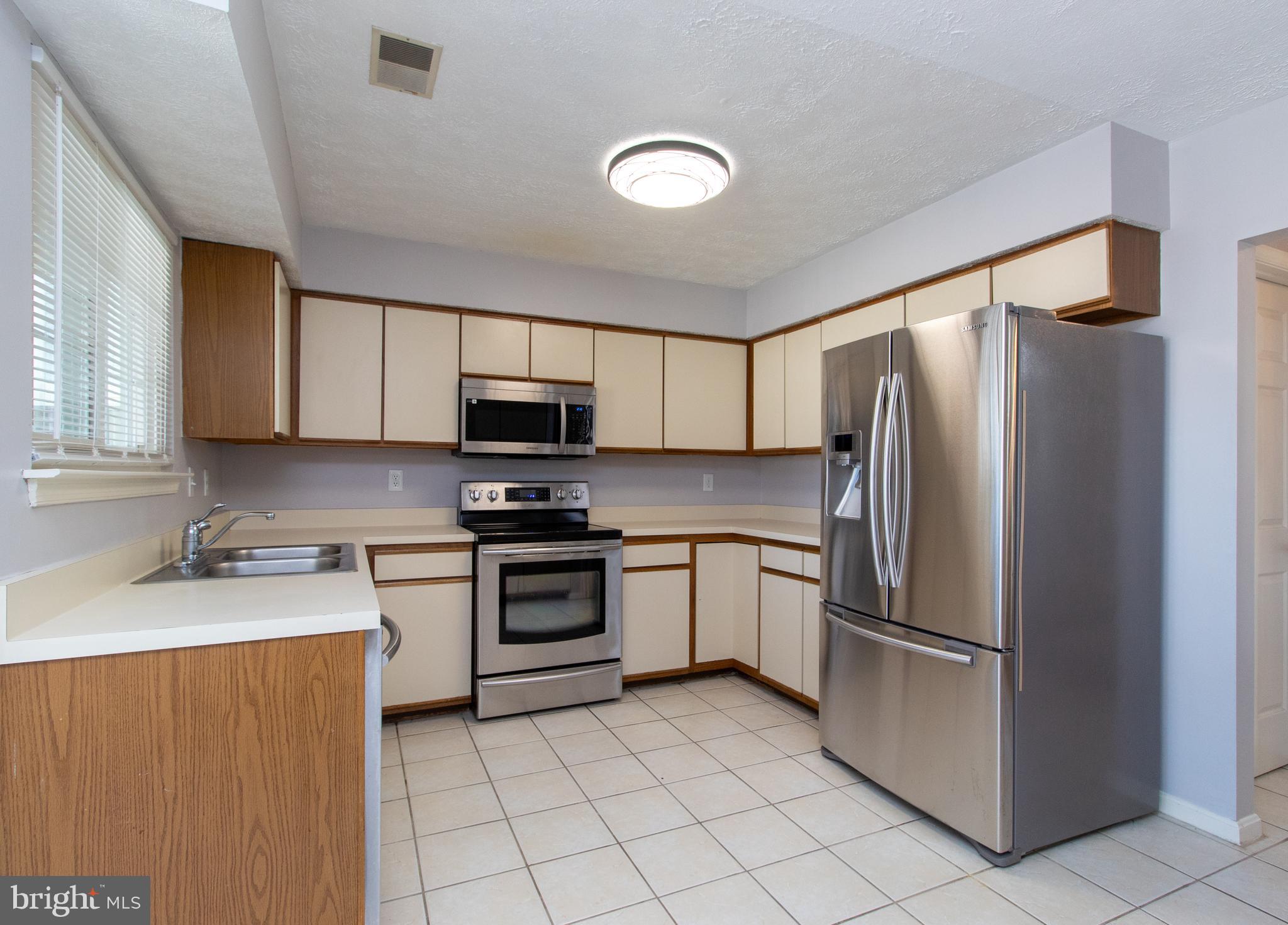 VILLAGES OF MARLBOROUGH - Residential Lease