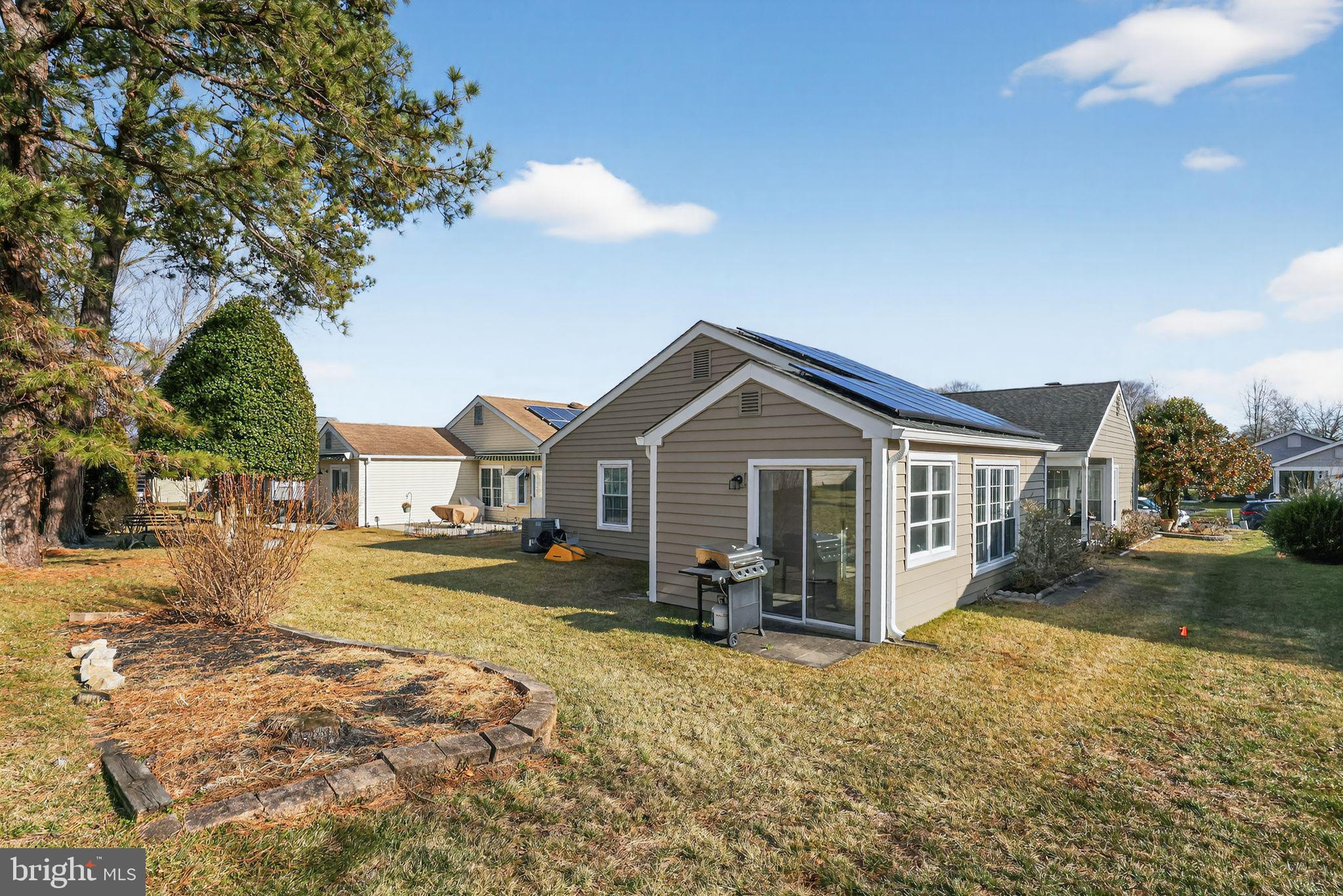 LEISURETOWNE - Residential