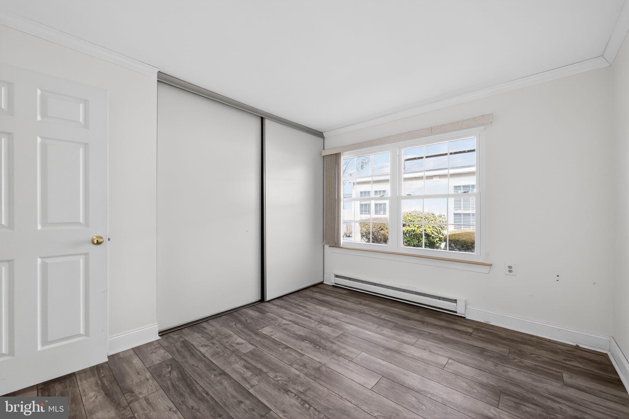 LEISURETOWNE - Residential