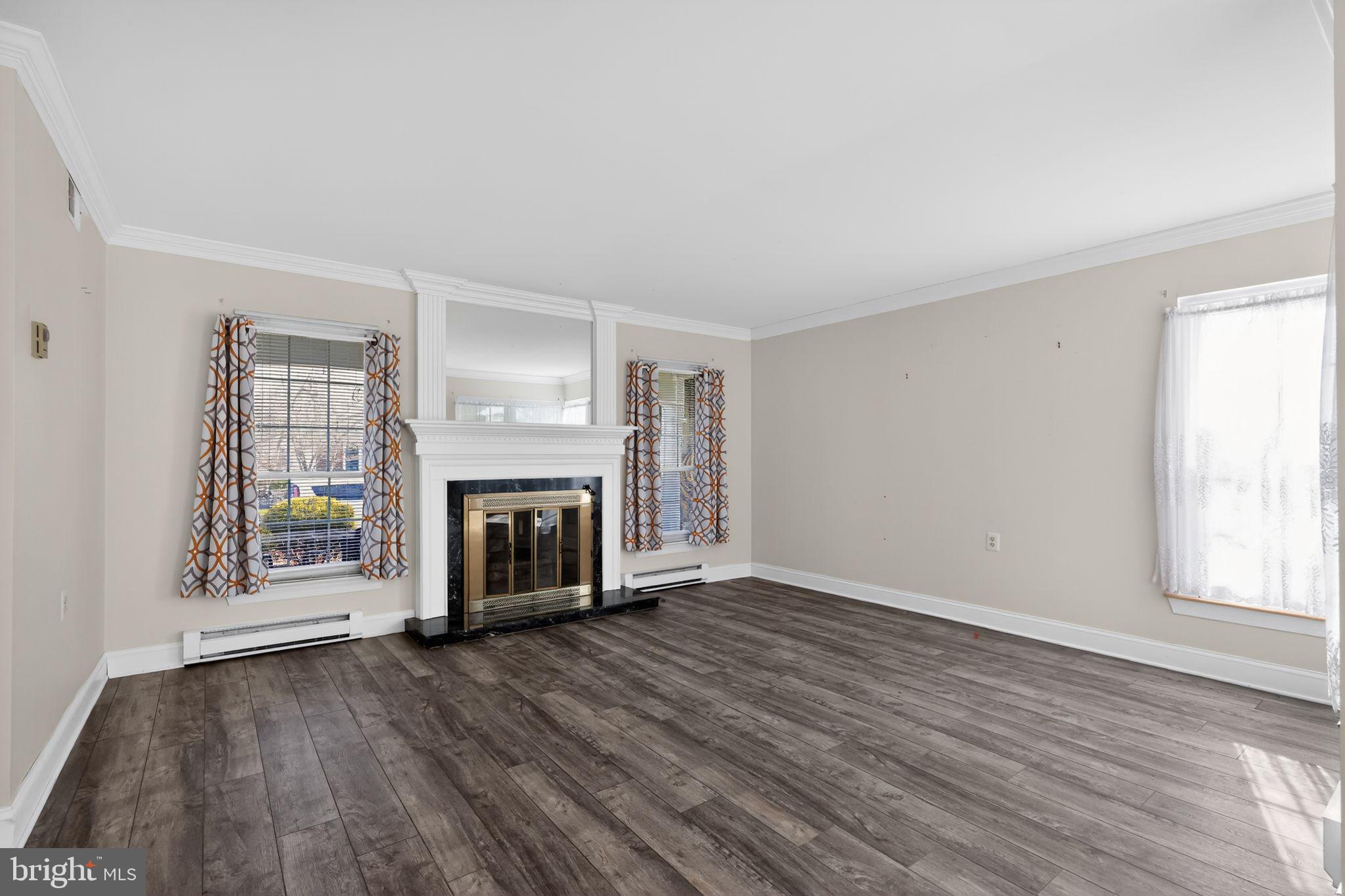 LEISURETOWNE - Residential