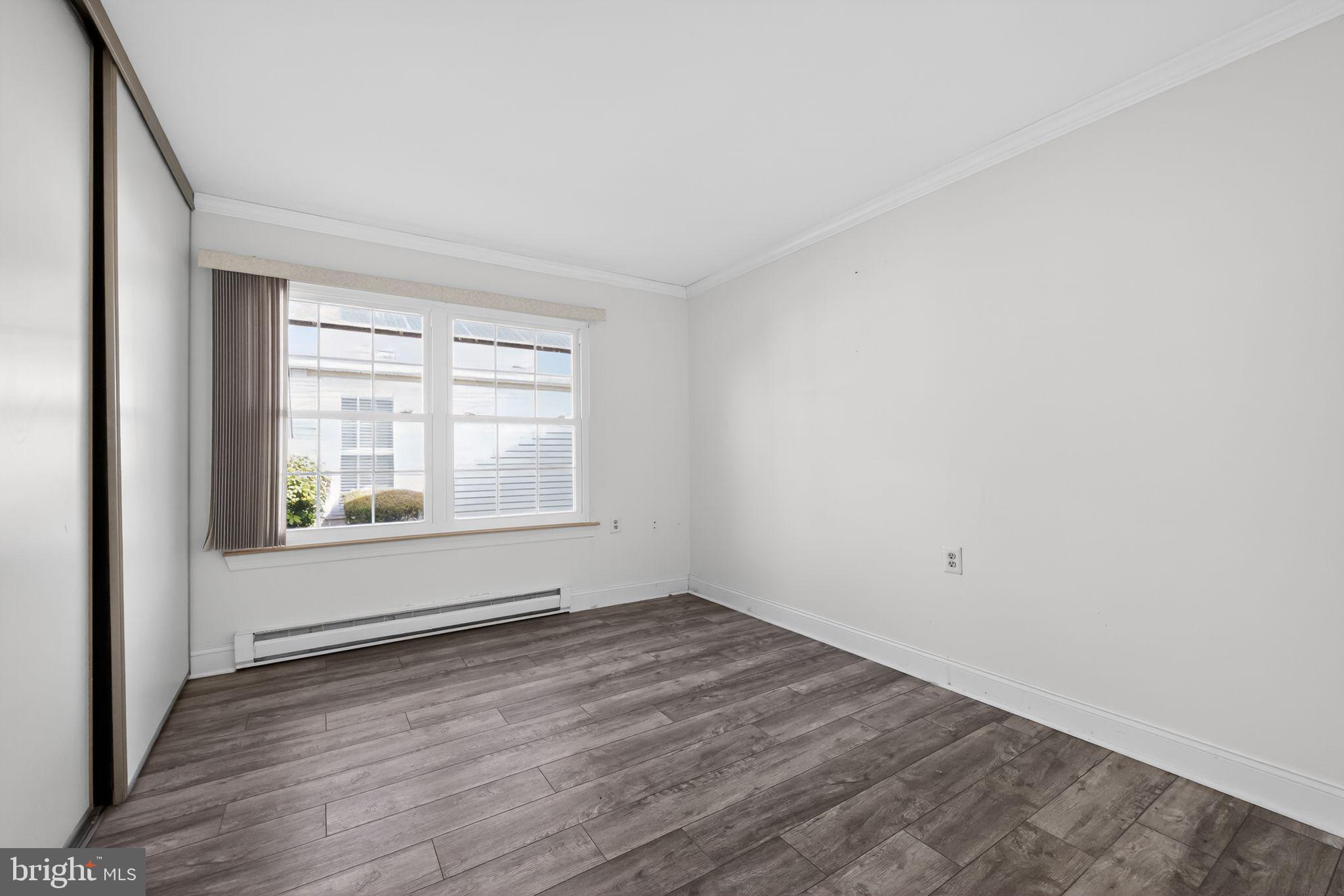 LEISURETOWNE - Residential