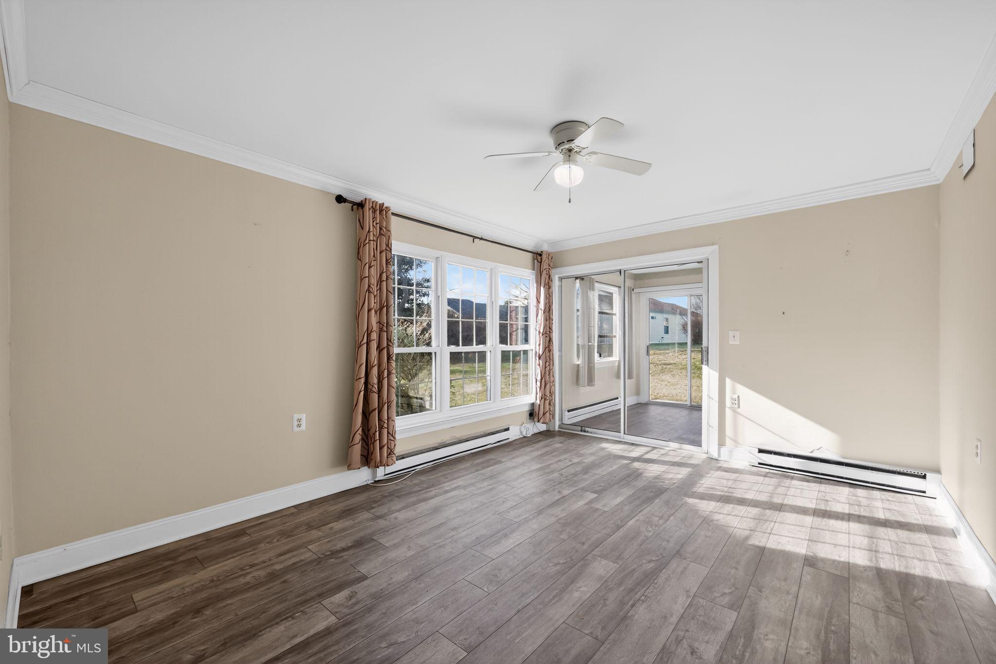 LEISURETOWNE - Residential