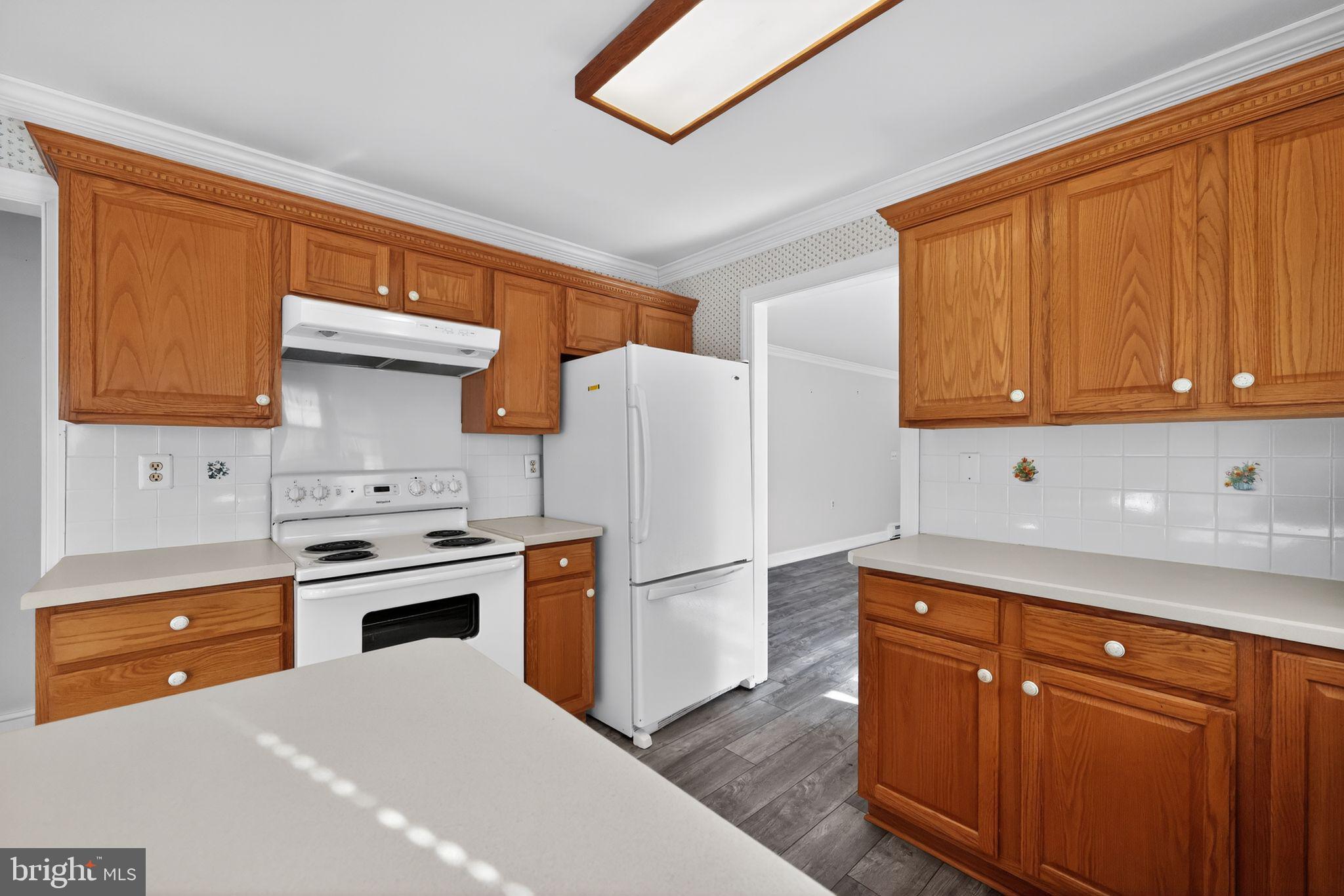 LEISURETOWNE - Residential