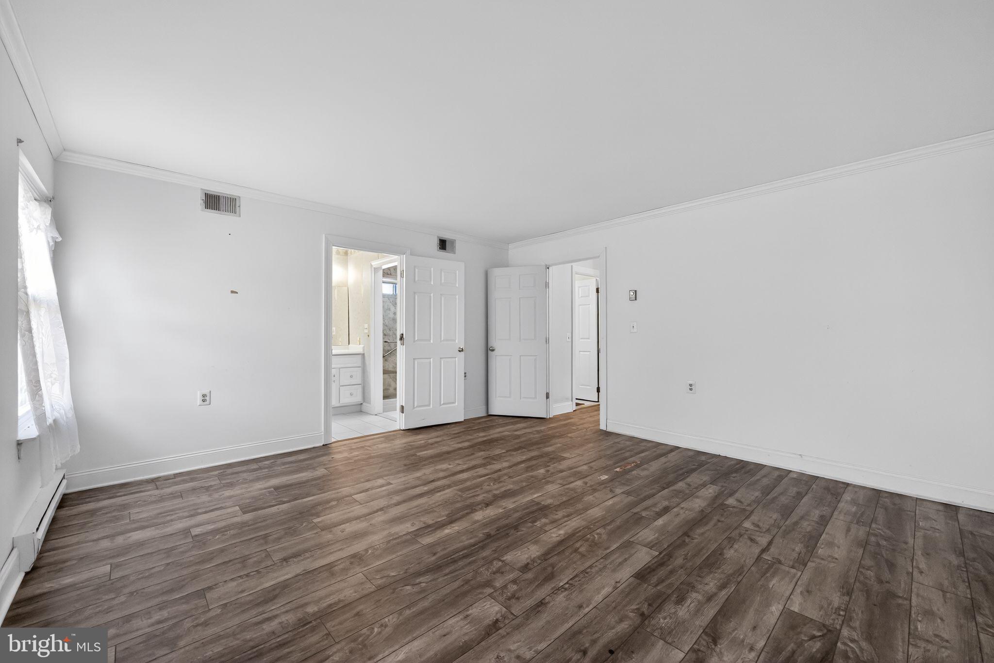 LEISURETOWNE - Residential