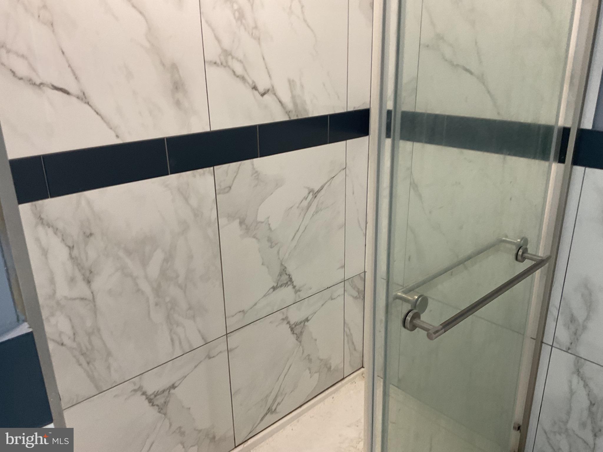 WEST YORK - Commercial Sale