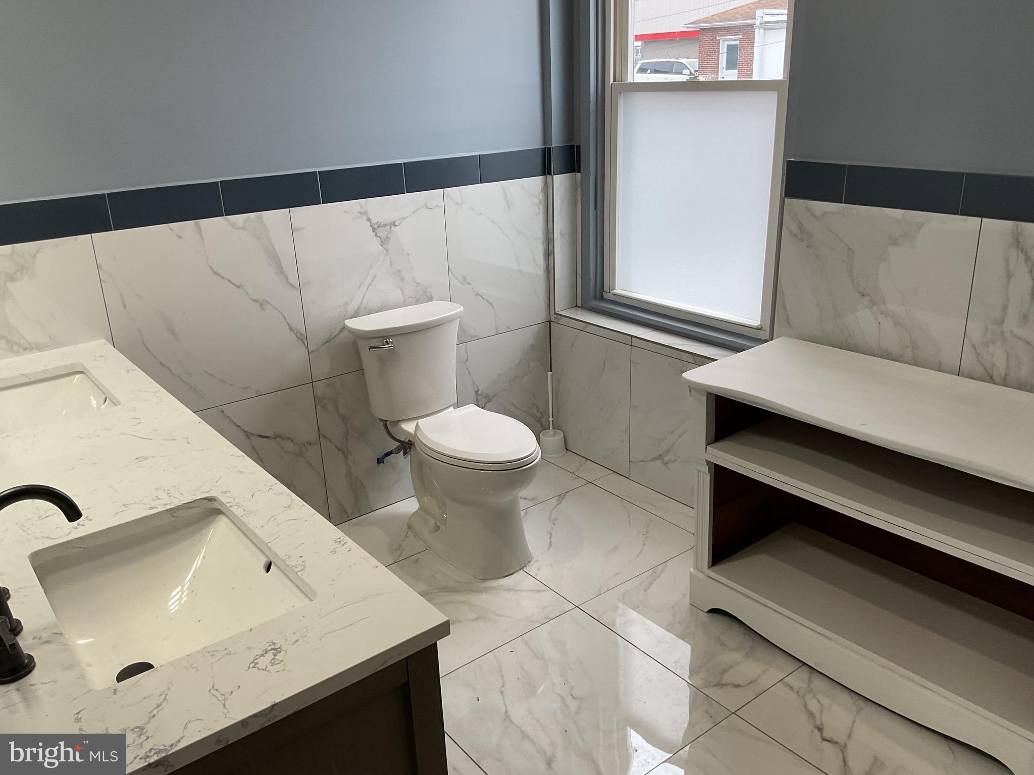 WEST YORK - Commercial Sale