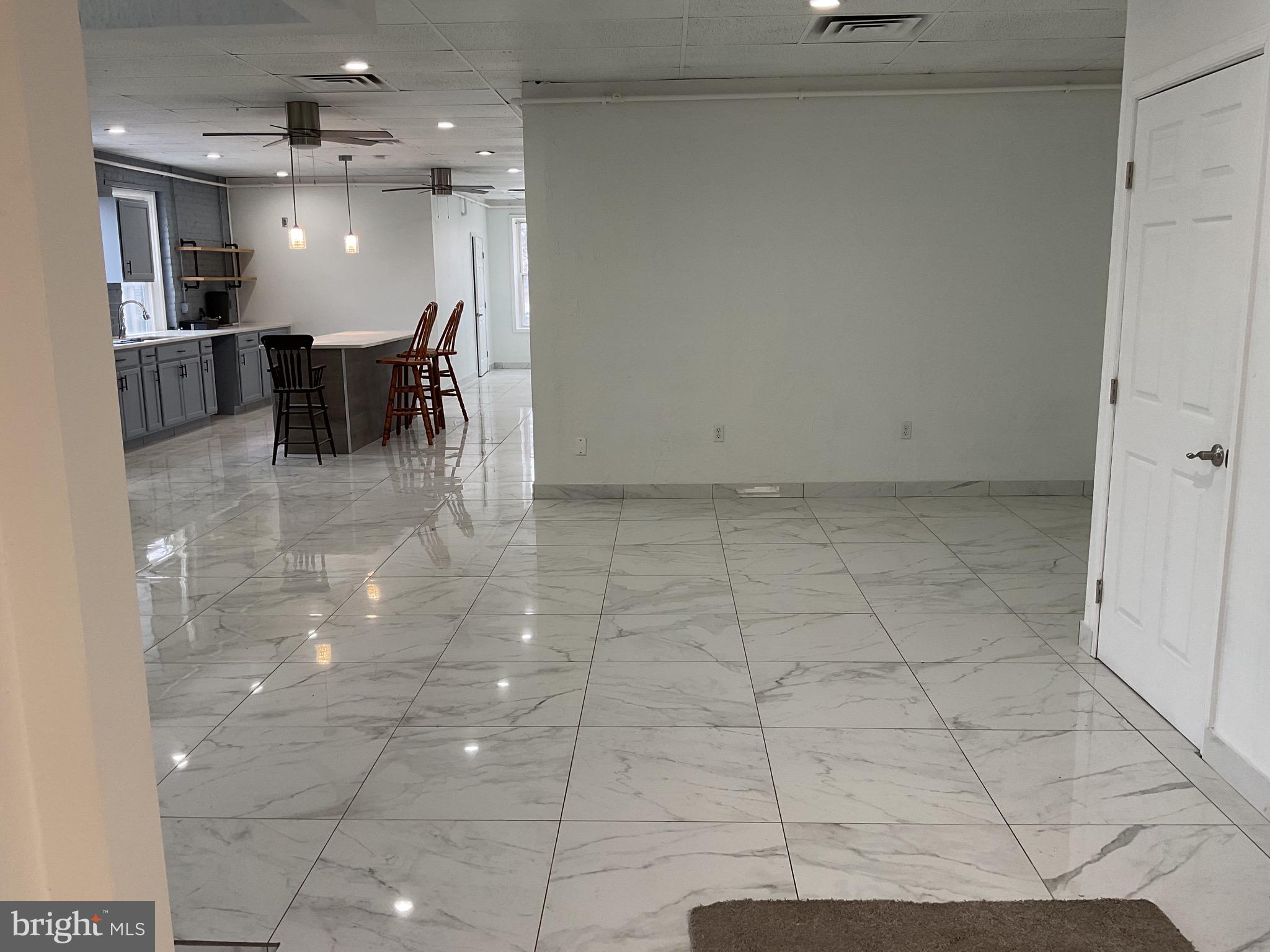 WEST YORK - Commercial Sale