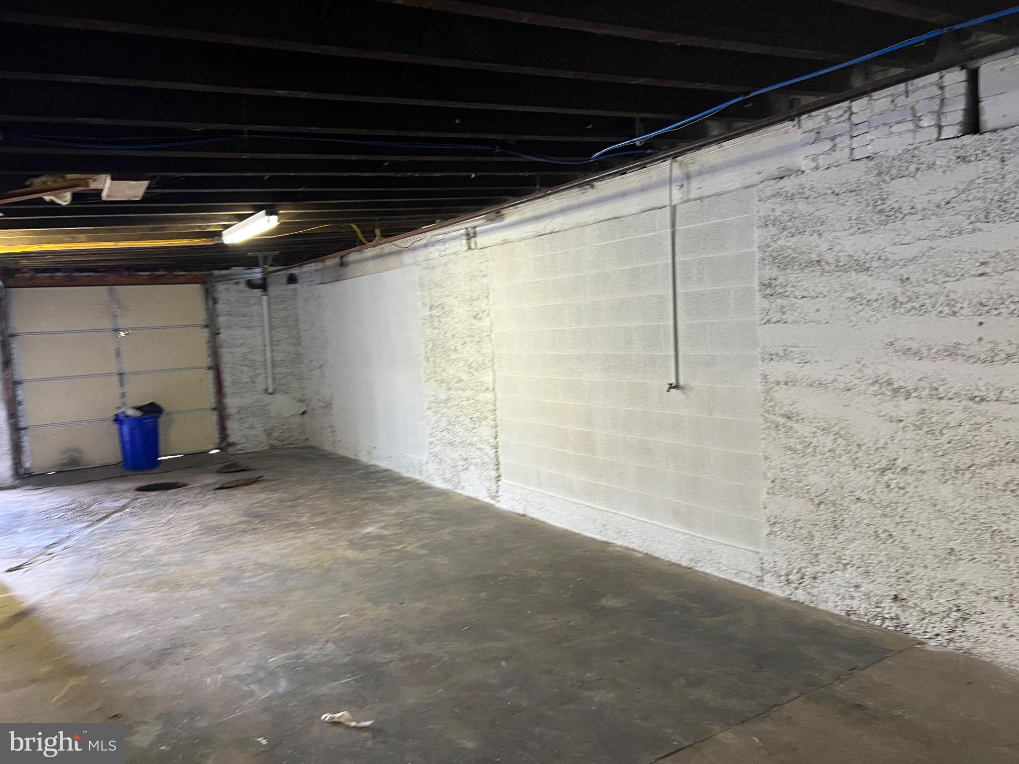 WEST YORK - Commercial Sale