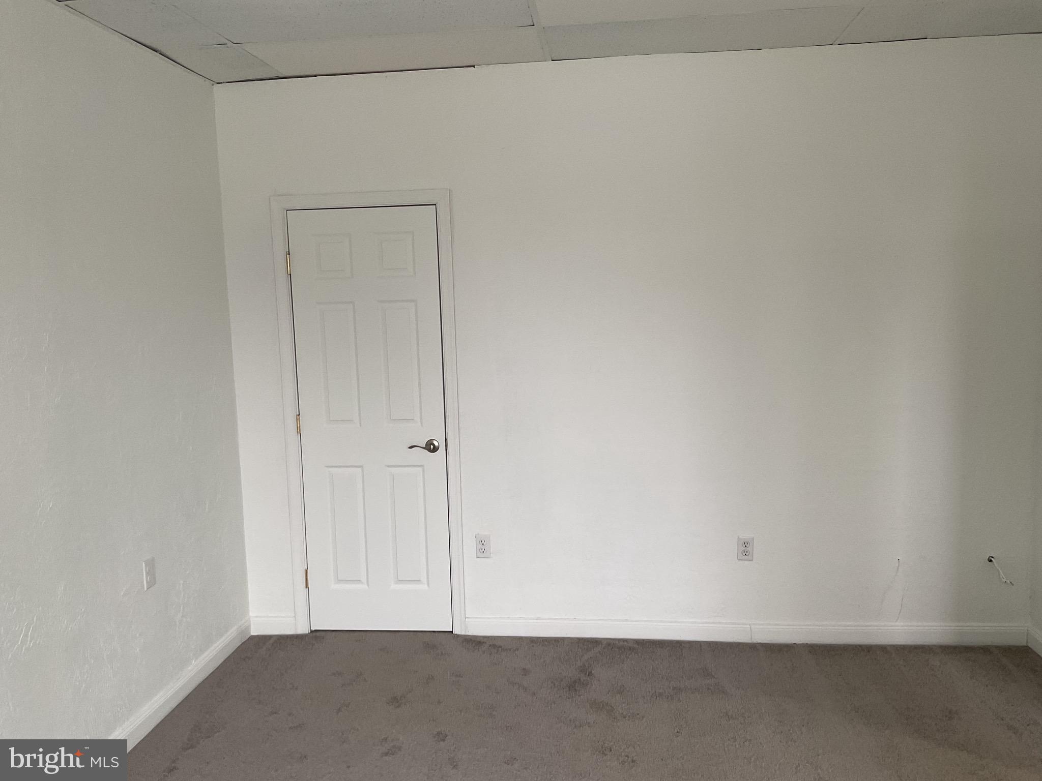 WEST YORK - Commercial Sale