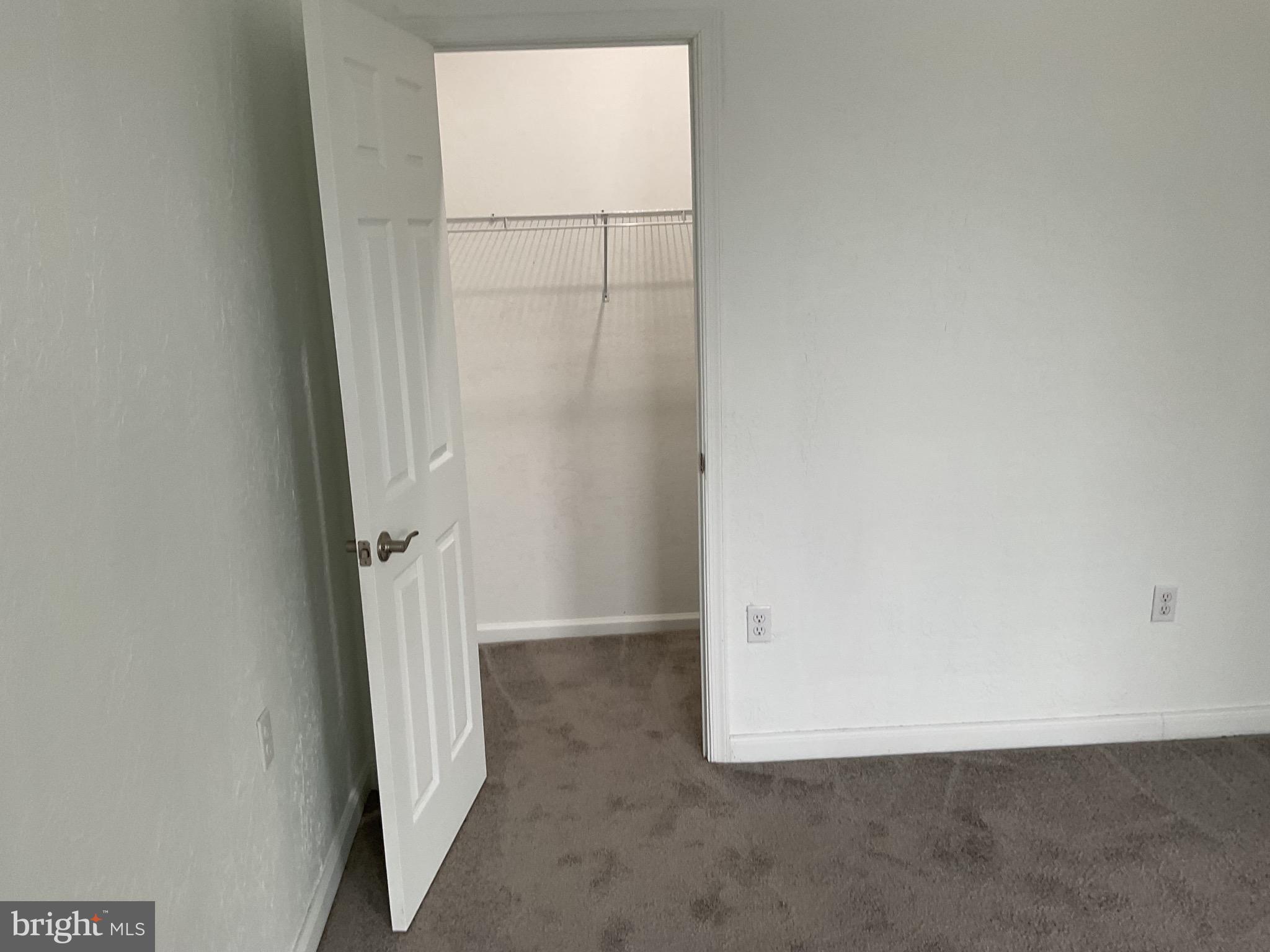 WEST YORK - Commercial Sale