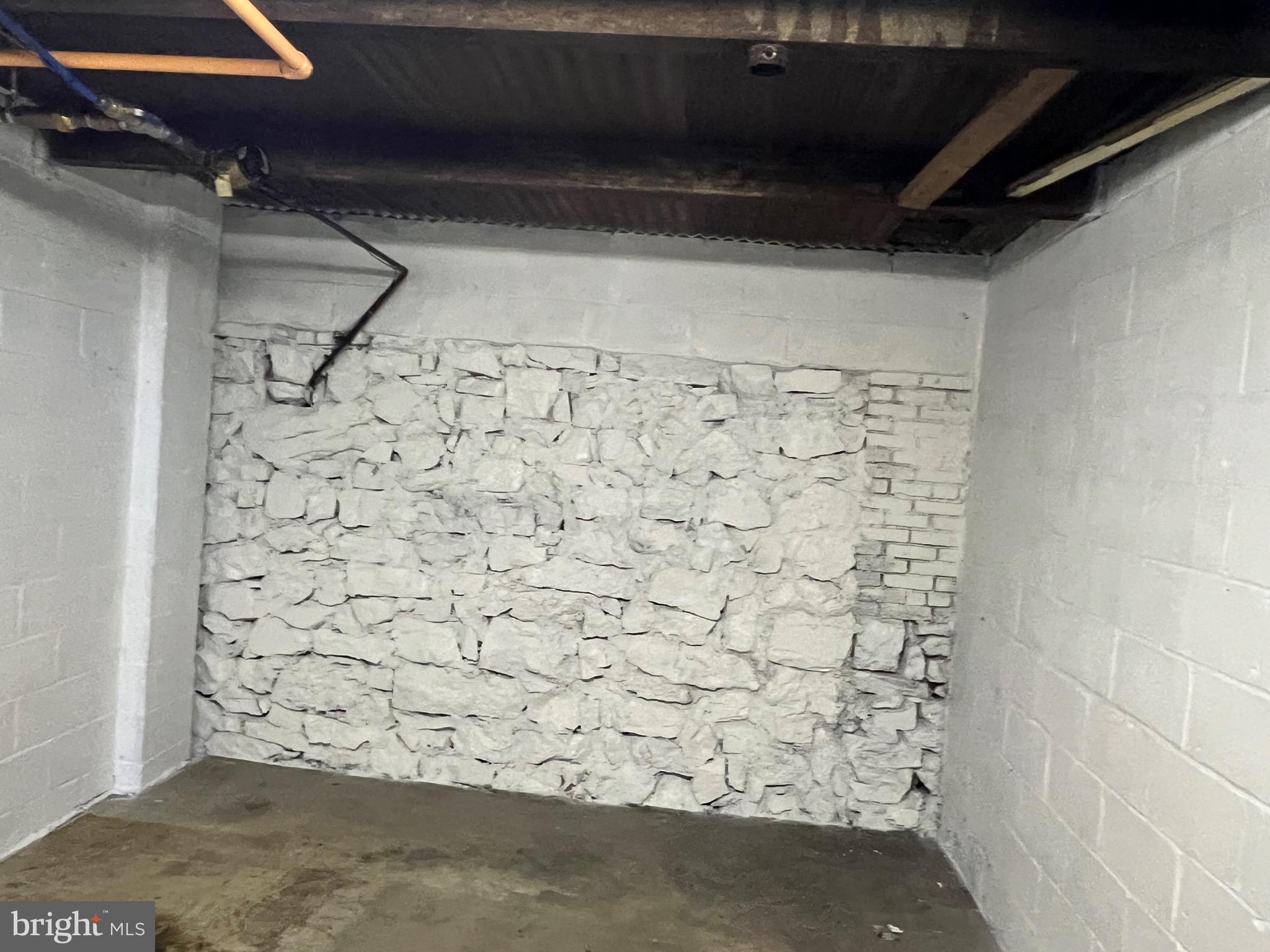 WEST YORK - Commercial Sale