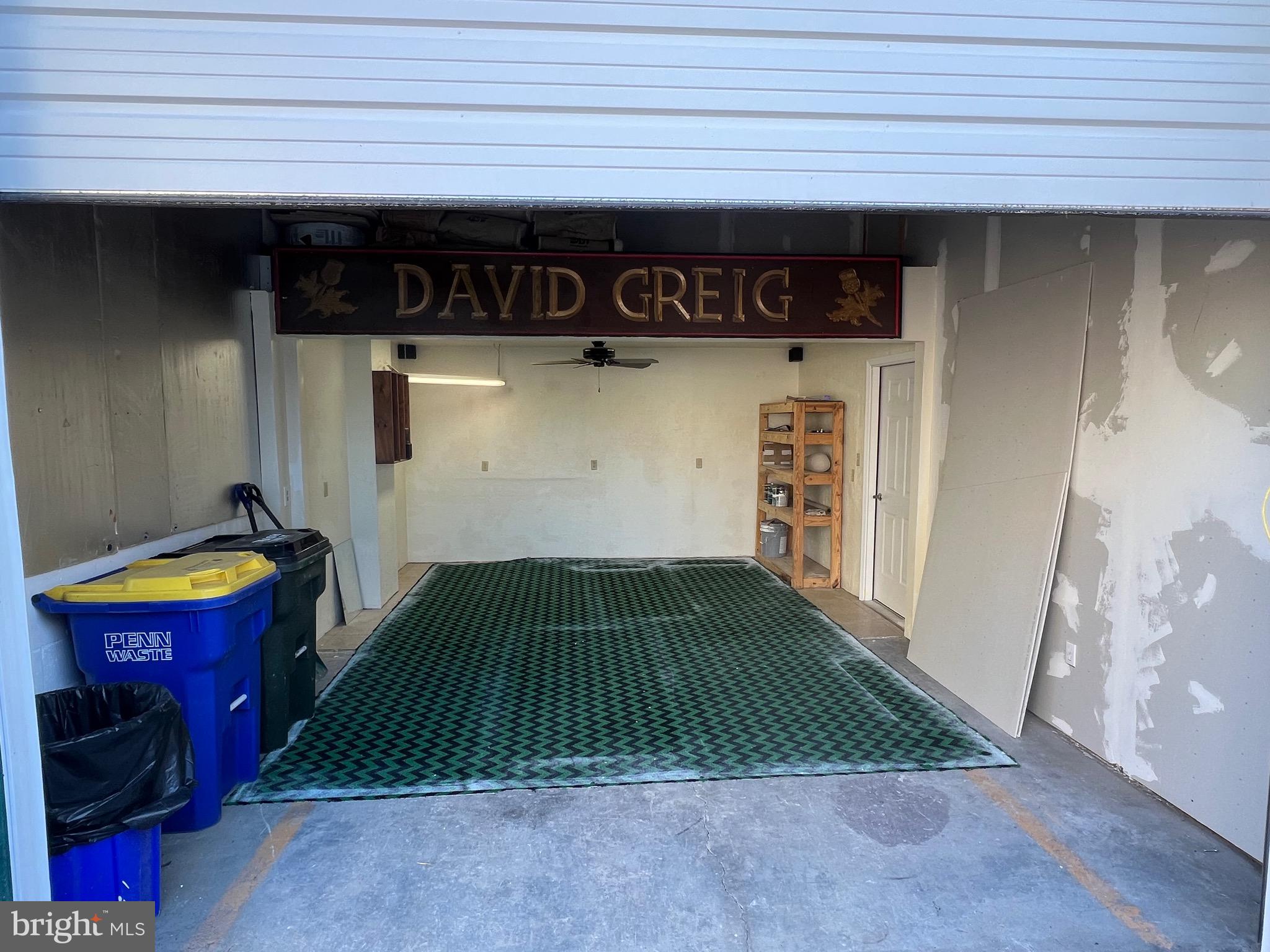 WEST YORK - Commercial Sale