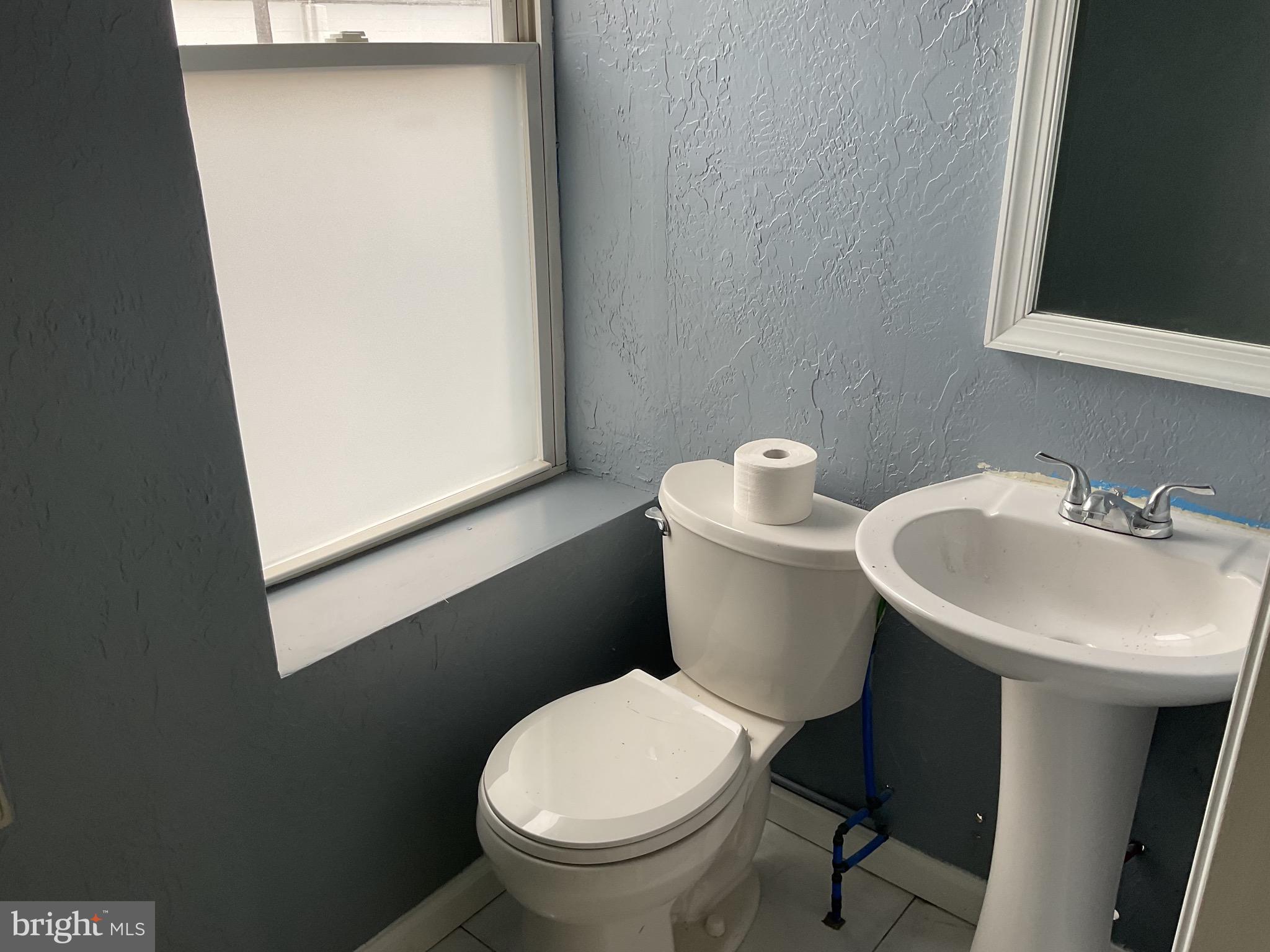 WEST YORK - Commercial Sale