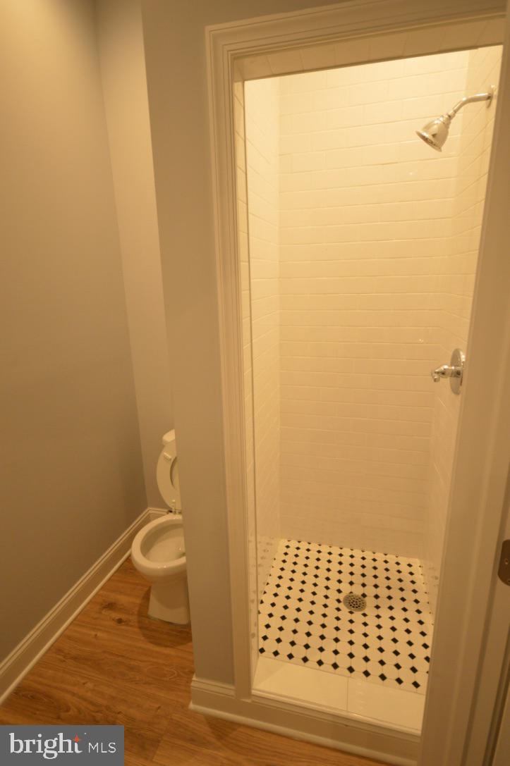 FAIRMOUNT - Commercial Sale