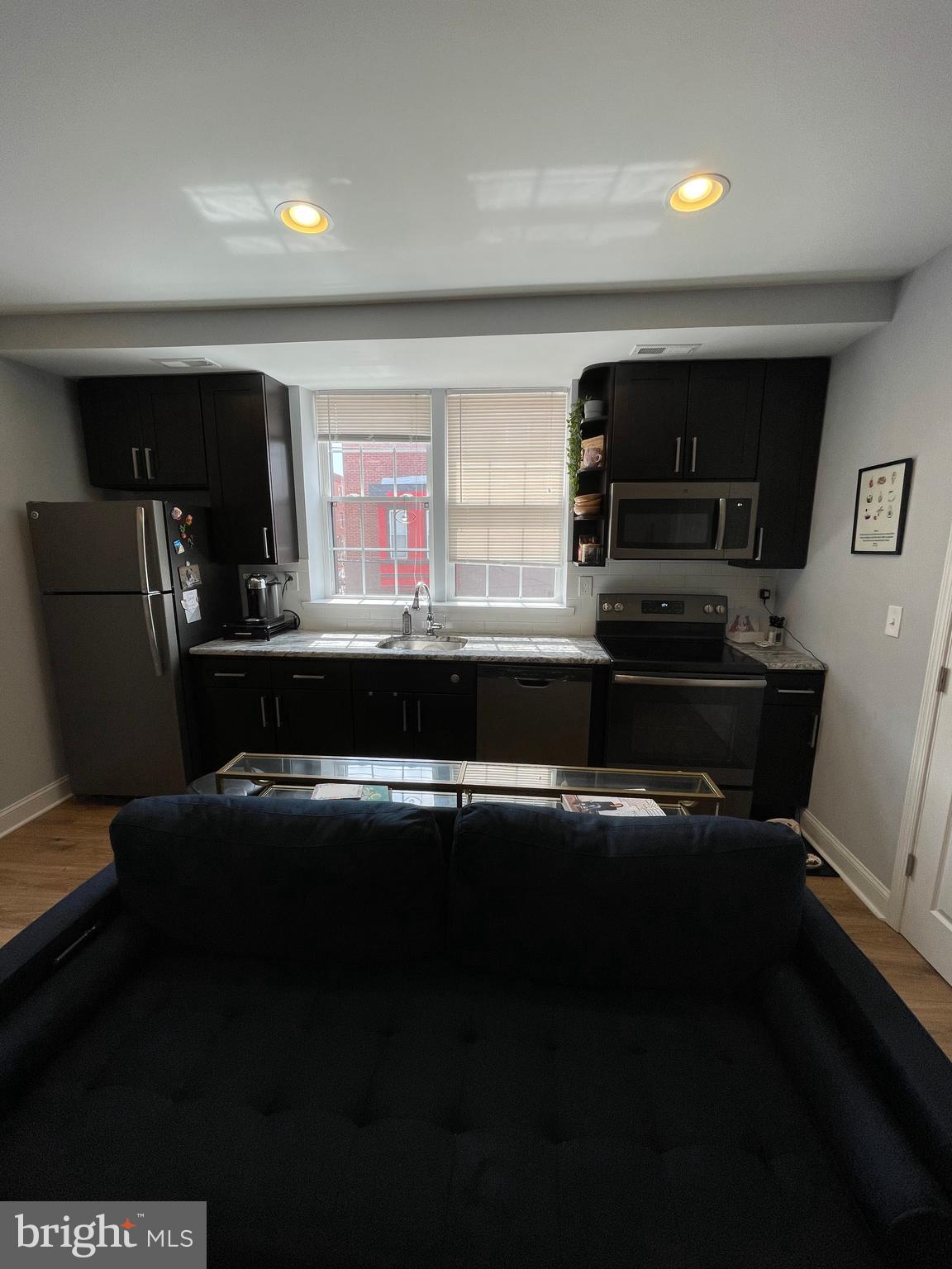 FAIRMOUNT - Commercial Sale