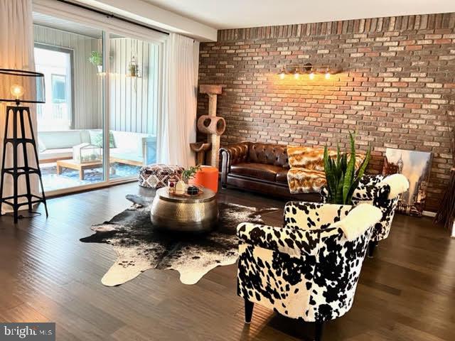 WESTMOORE AT MOOREFIELD - Residential Lease