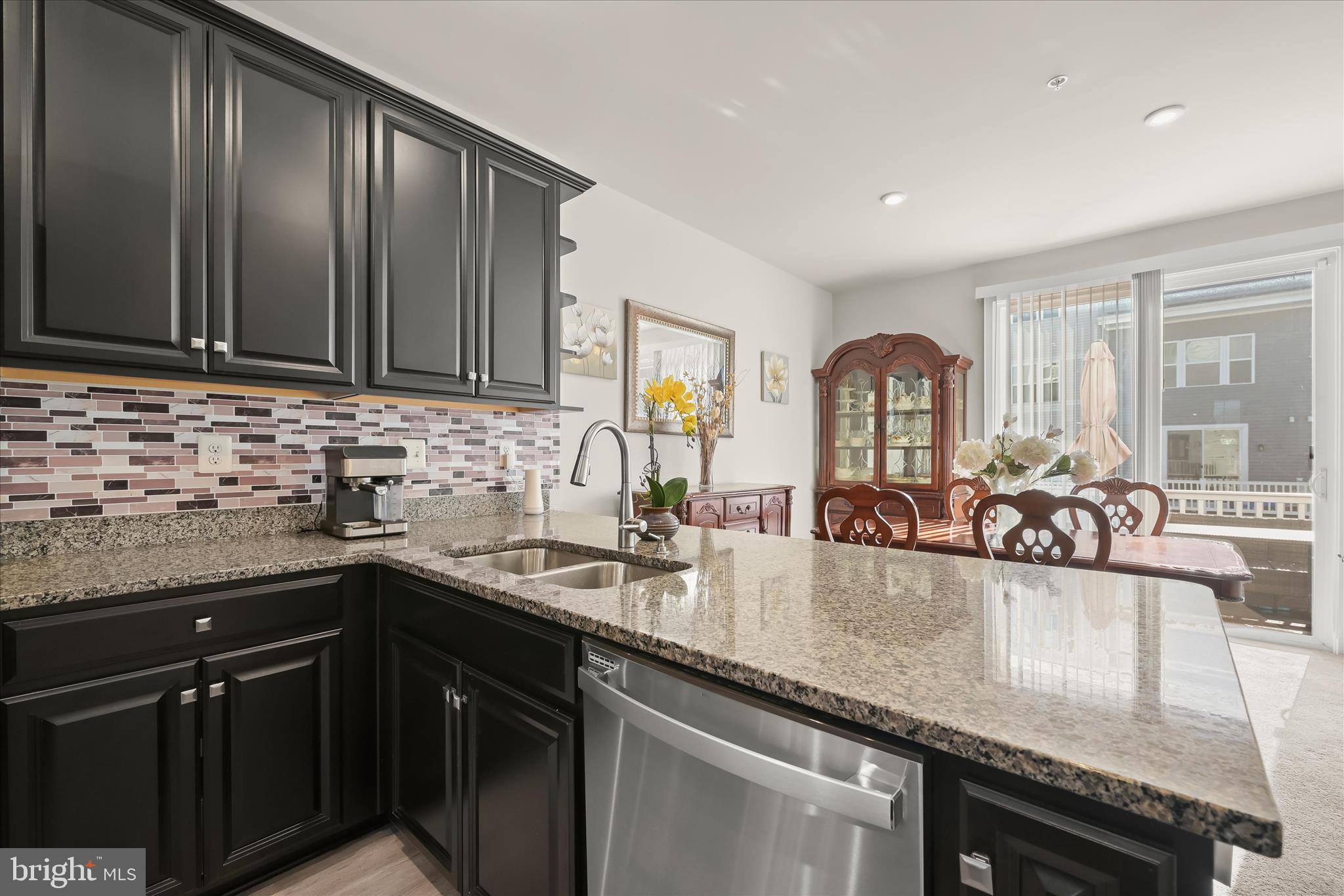 ELKRIDGE CROSSING - Residential