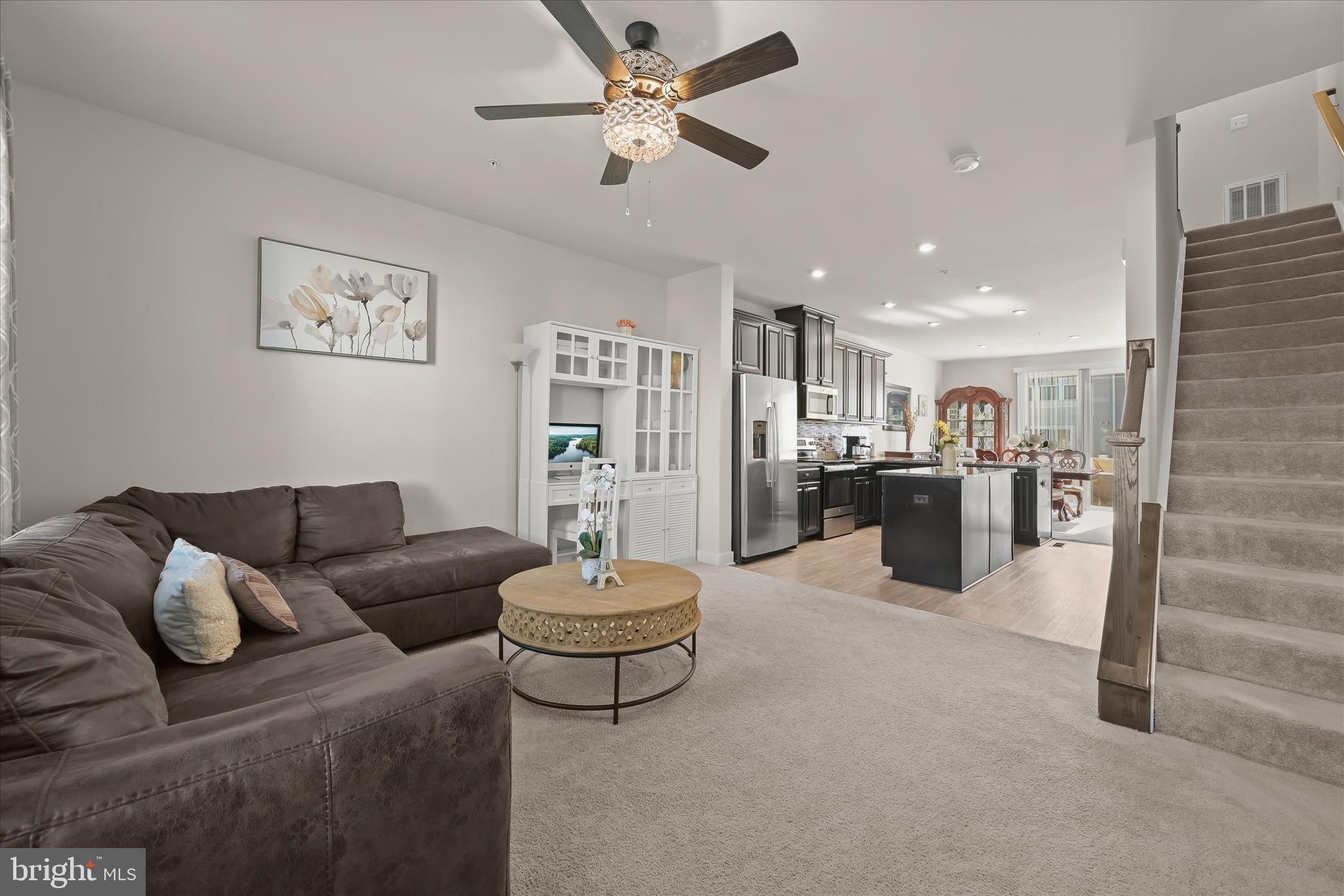 ELKRIDGE CROSSING - Residential