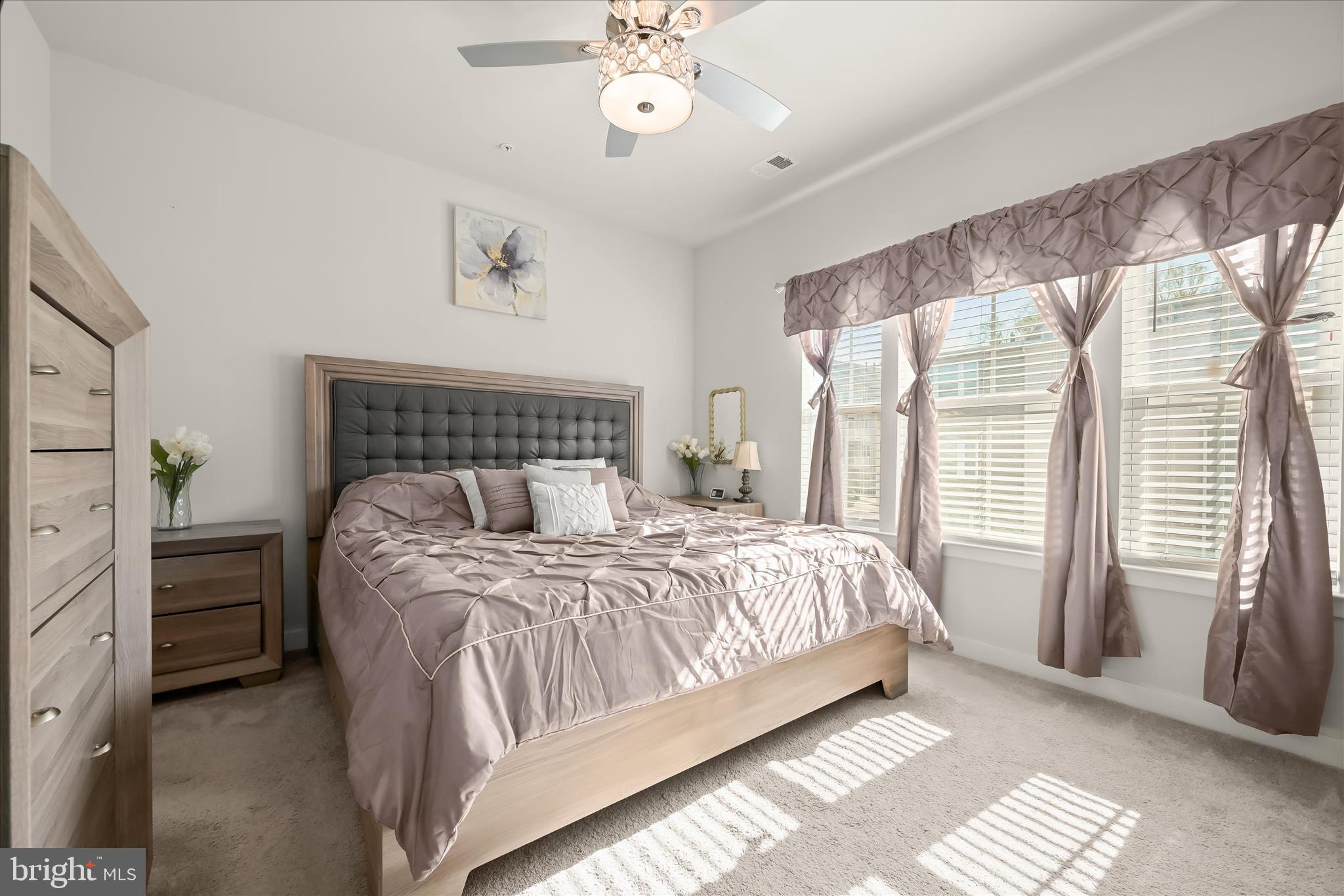 ELKRIDGE CROSSING - Residential