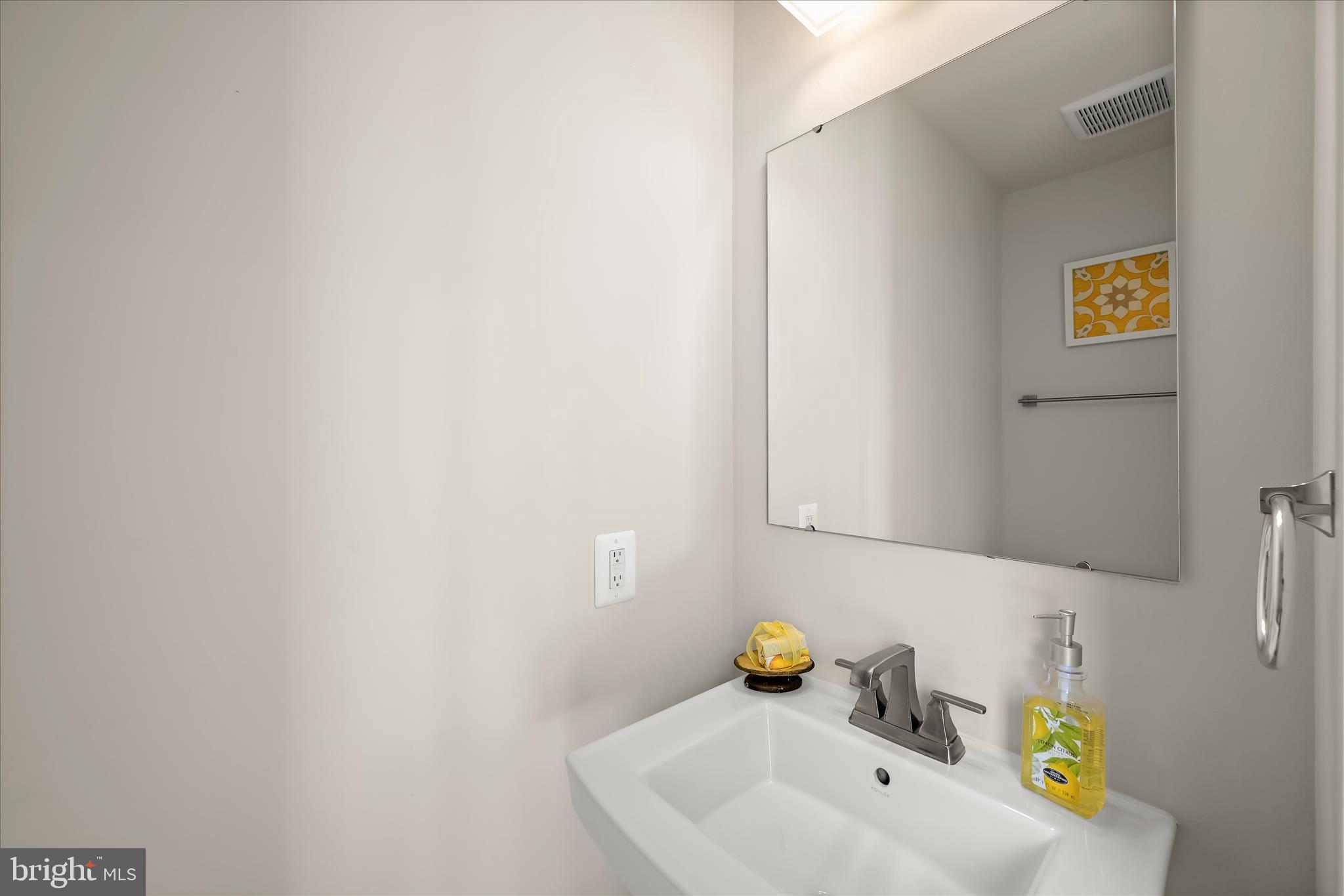 ELKRIDGE CROSSING - Residential