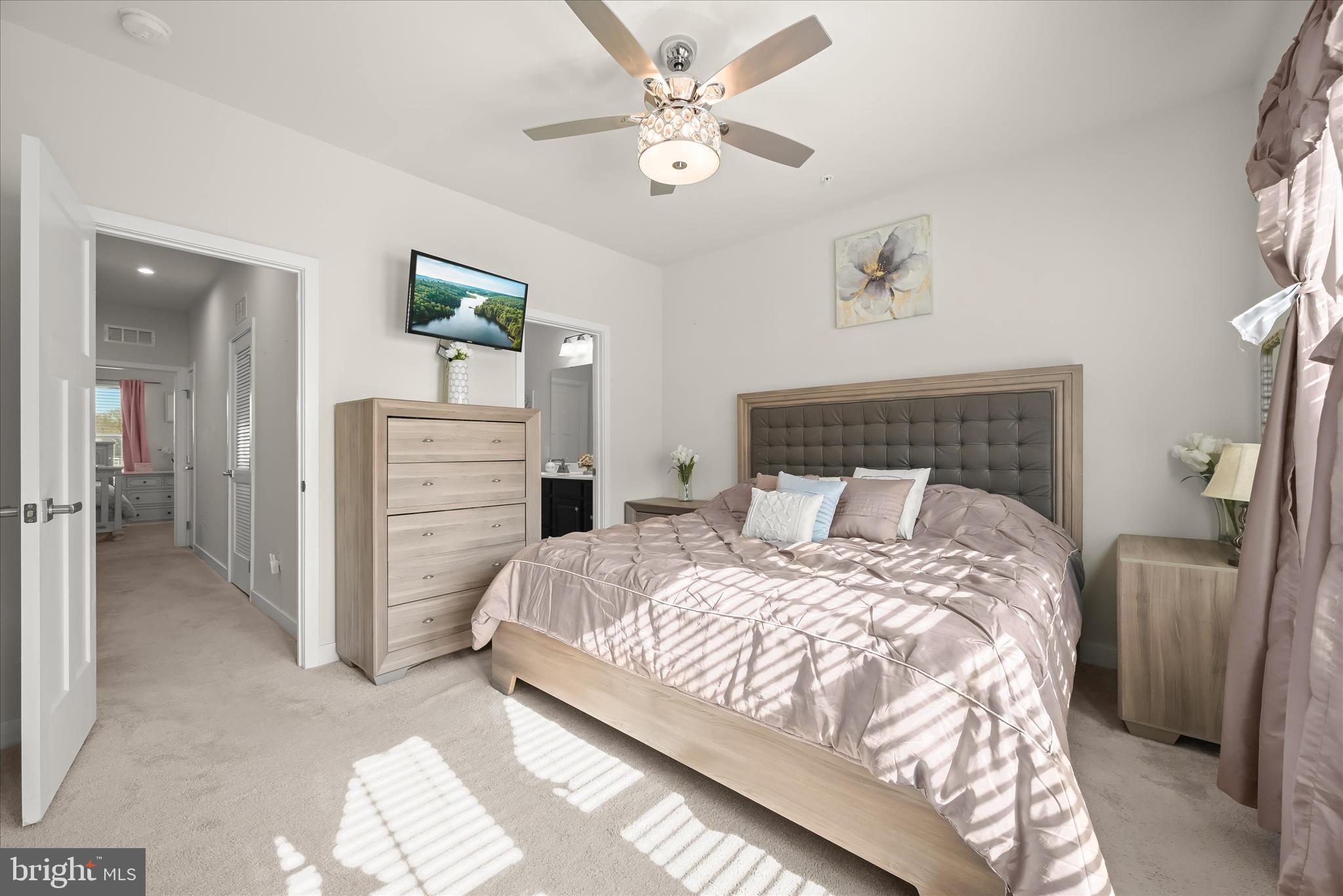 ELKRIDGE CROSSING - Residential