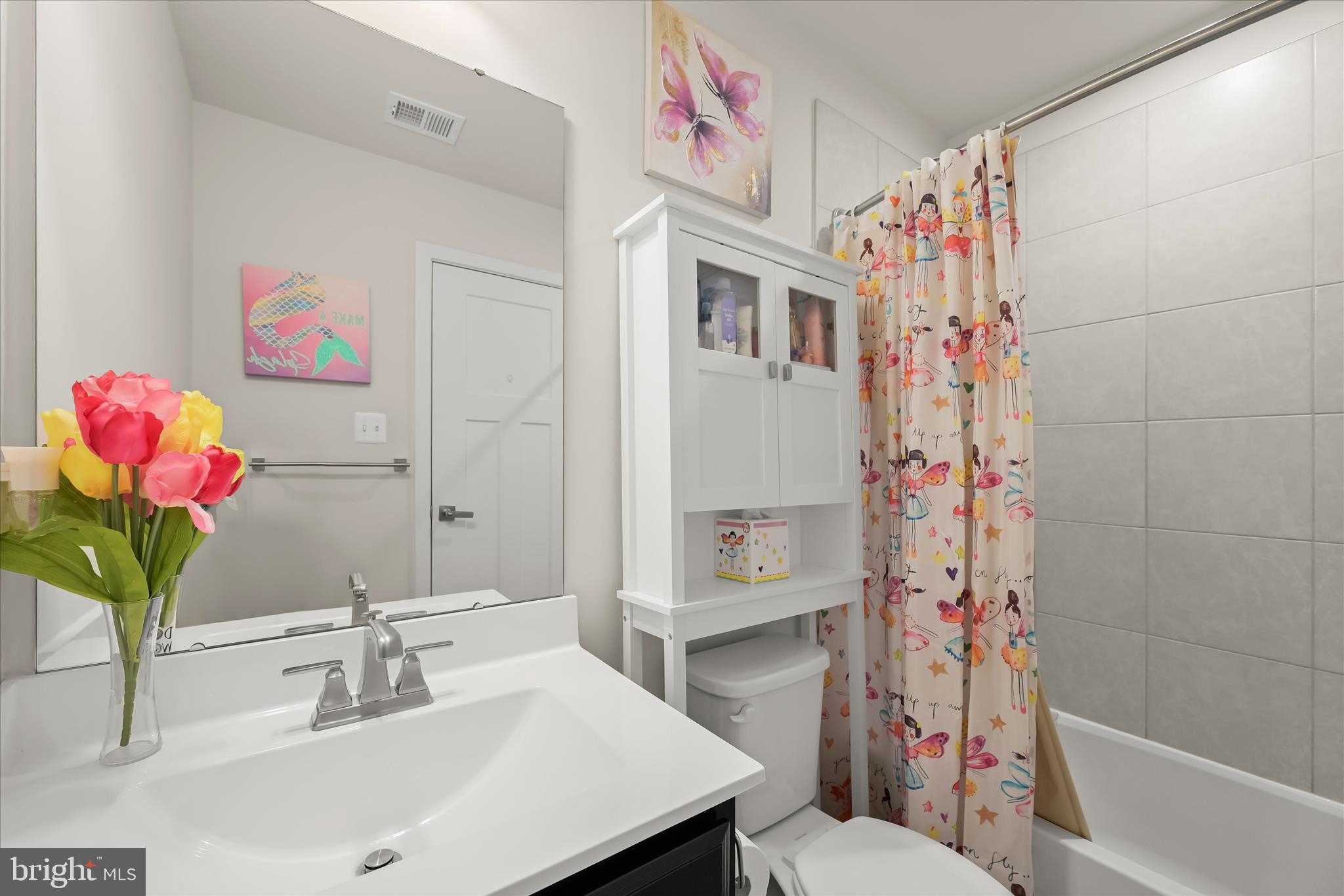 ELKRIDGE CROSSING - Residential