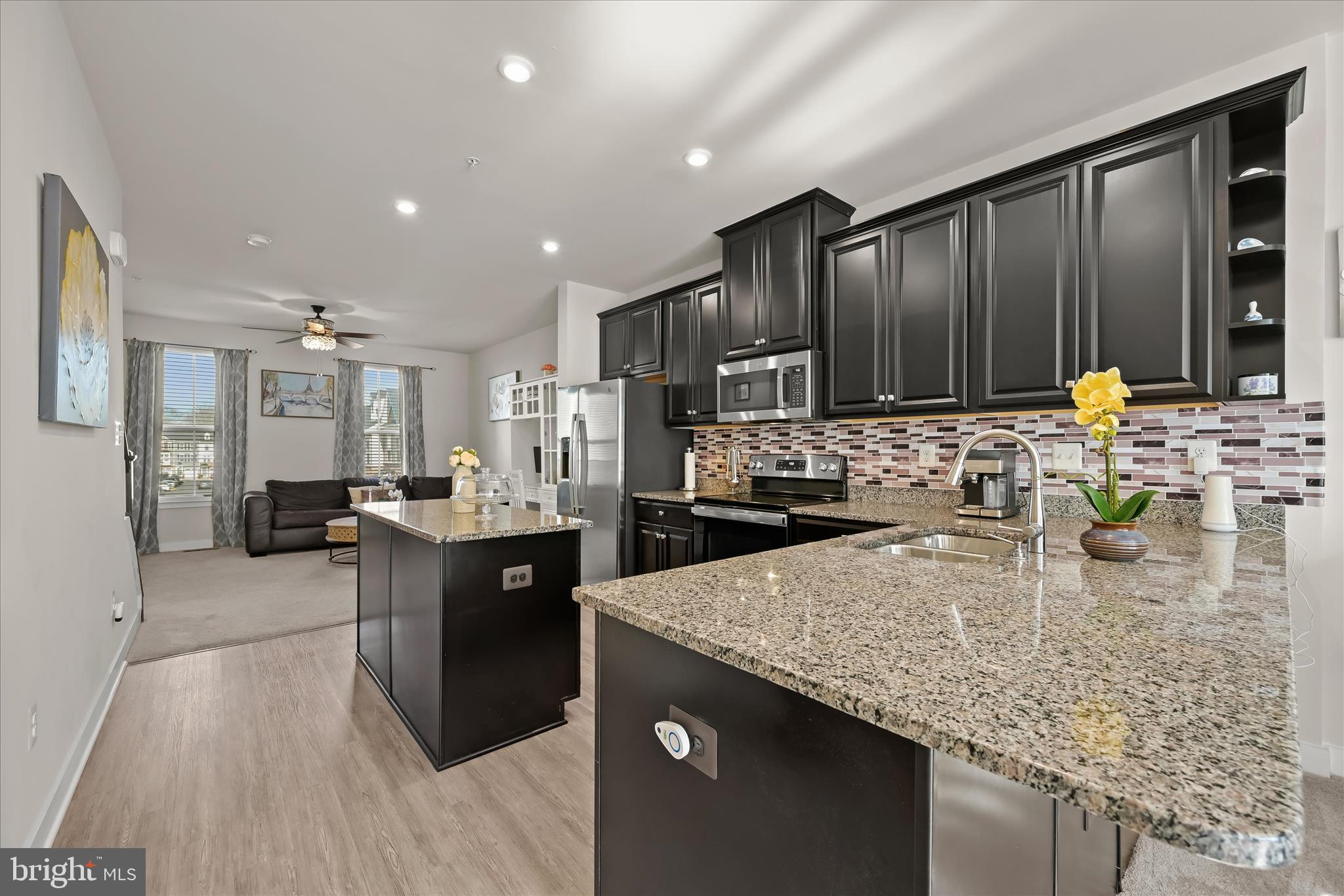 ELKRIDGE CROSSING - Residential