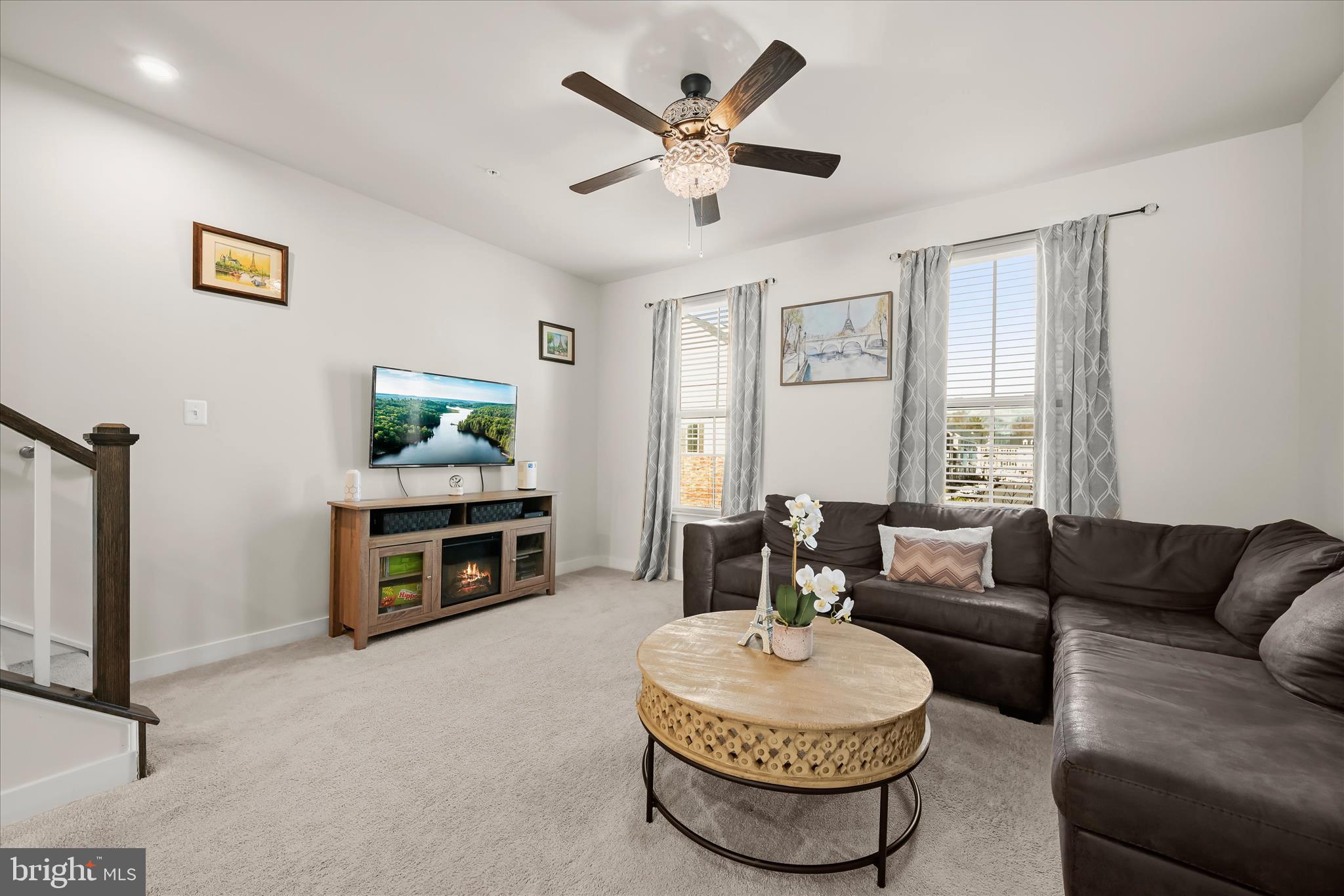 ELKRIDGE CROSSING - Residential