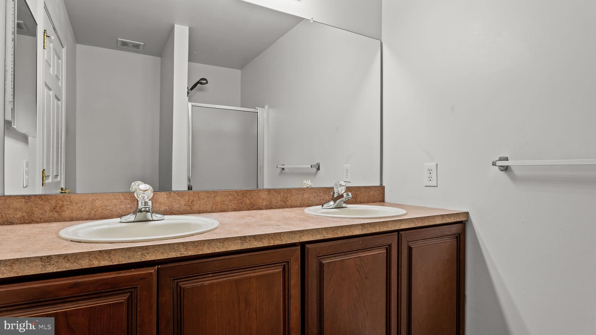 CHANCELLOR GLEN - Residential