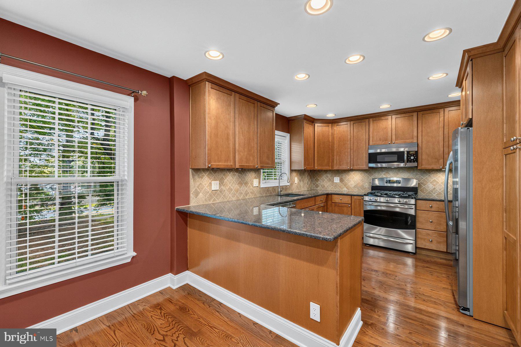 7509 AMESBURY COURT
