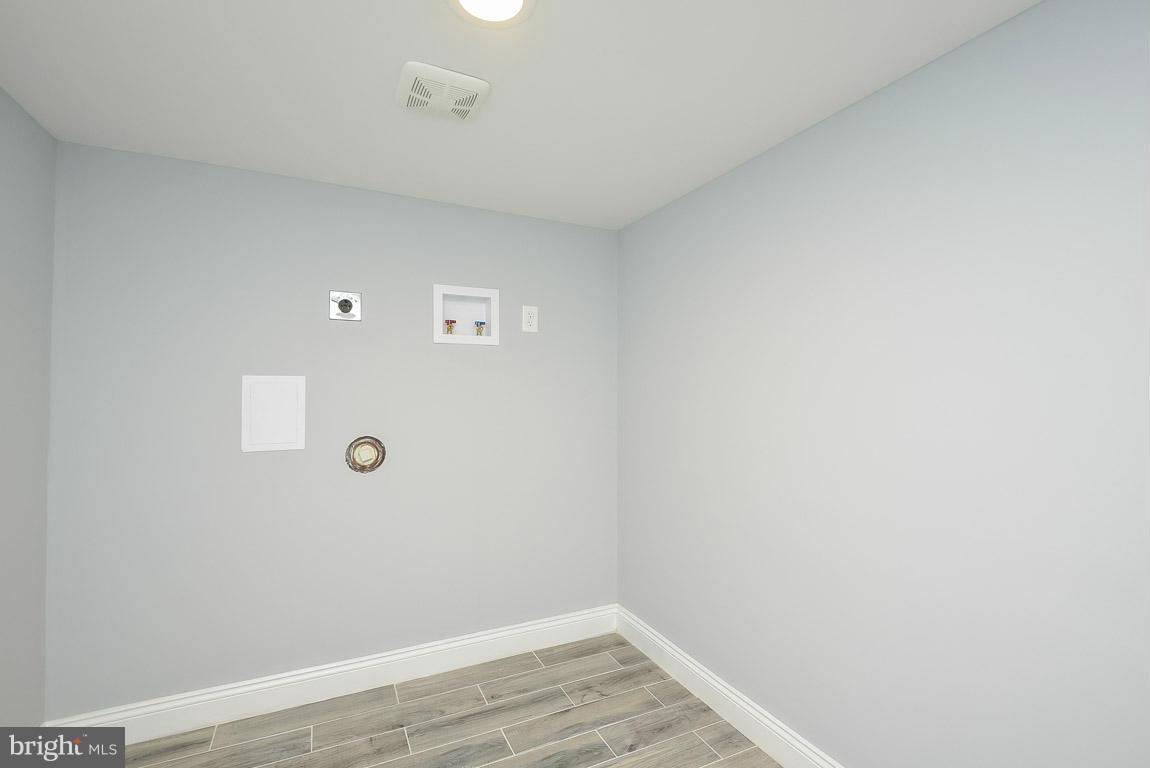 PEACOCK MANOR - Residential