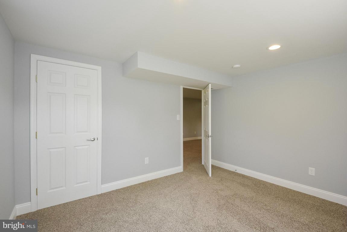 PEACOCK MANOR - Residential