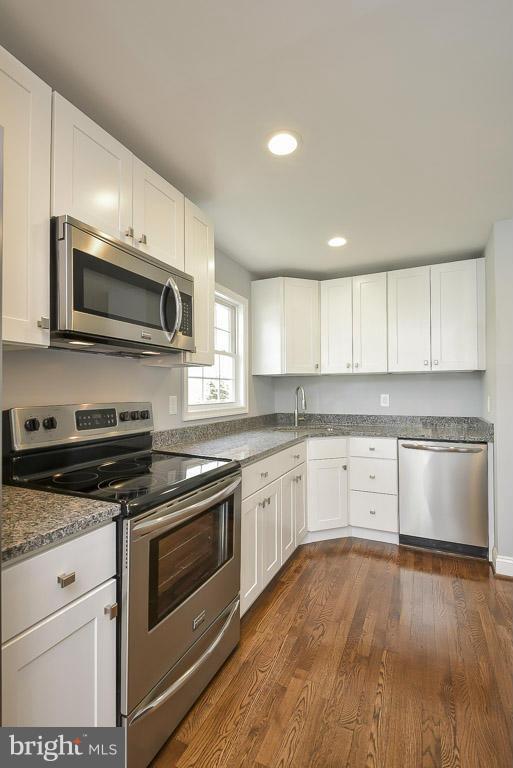 PEACOCK MANOR - Residential