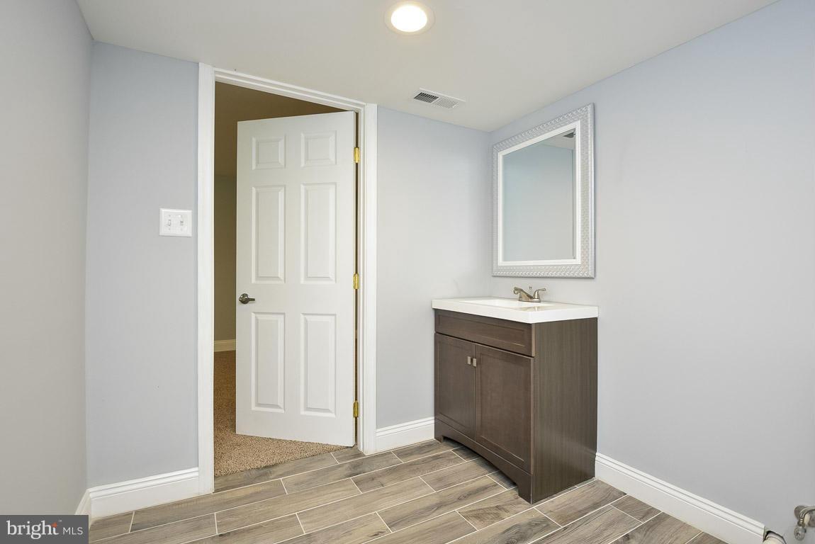 PEACOCK MANOR - Residential