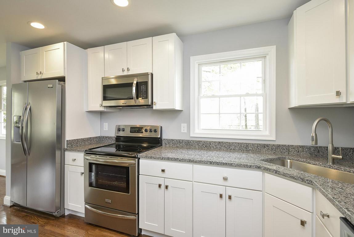 PEACOCK MANOR - Residential