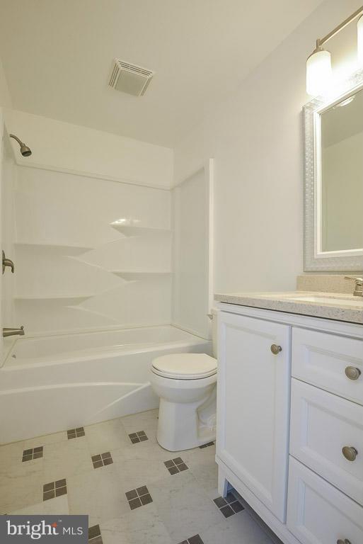 PEACOCK MANOR - Residential