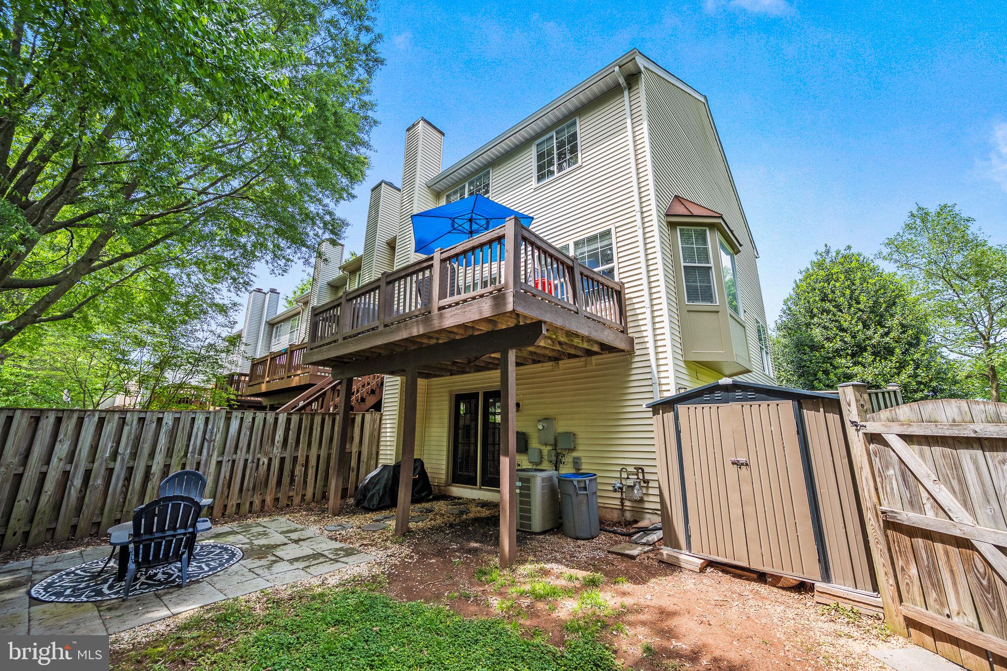 ASHBURN FARM - Residential