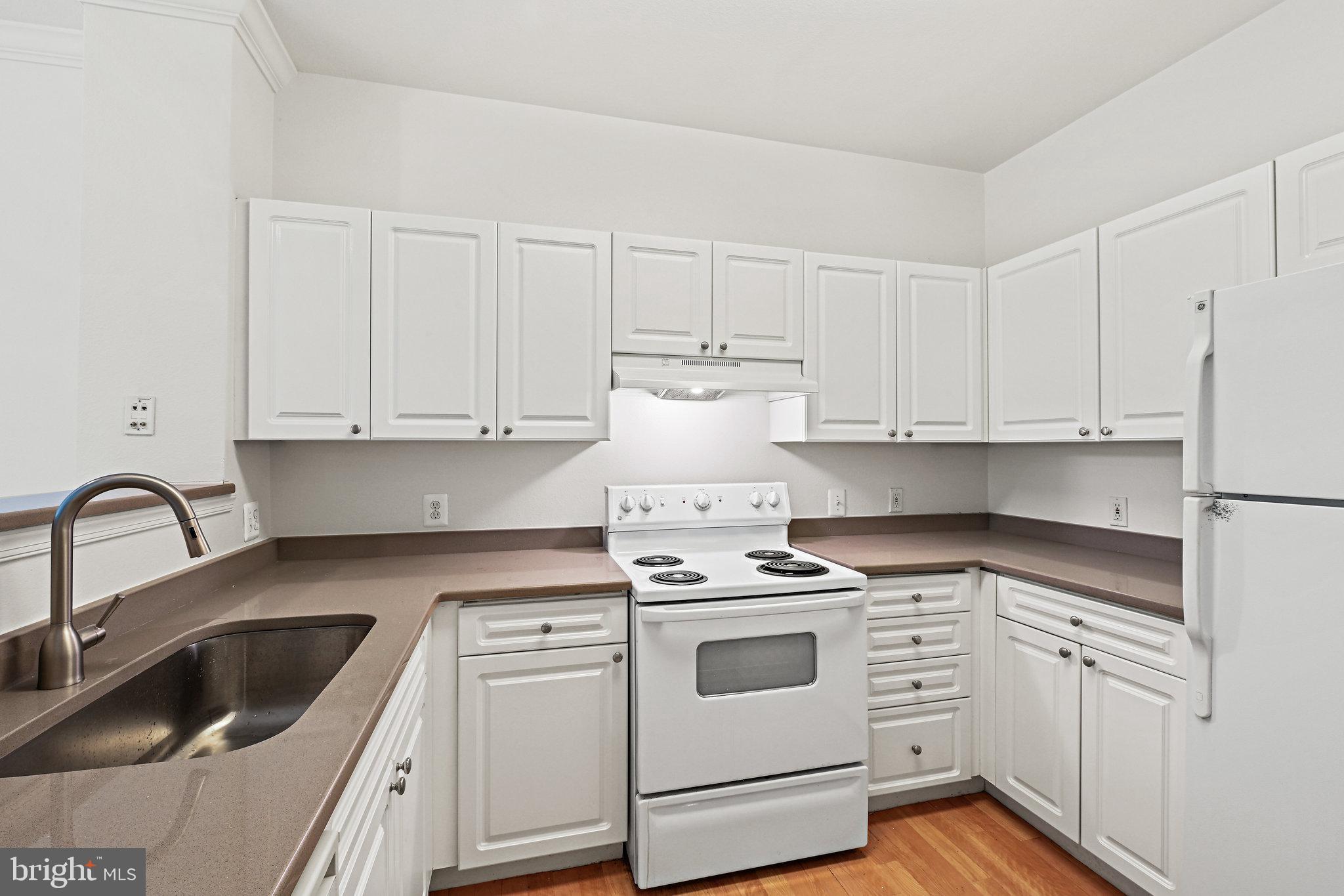 HIGH POINT AT JEFFERSON PARK - Residential