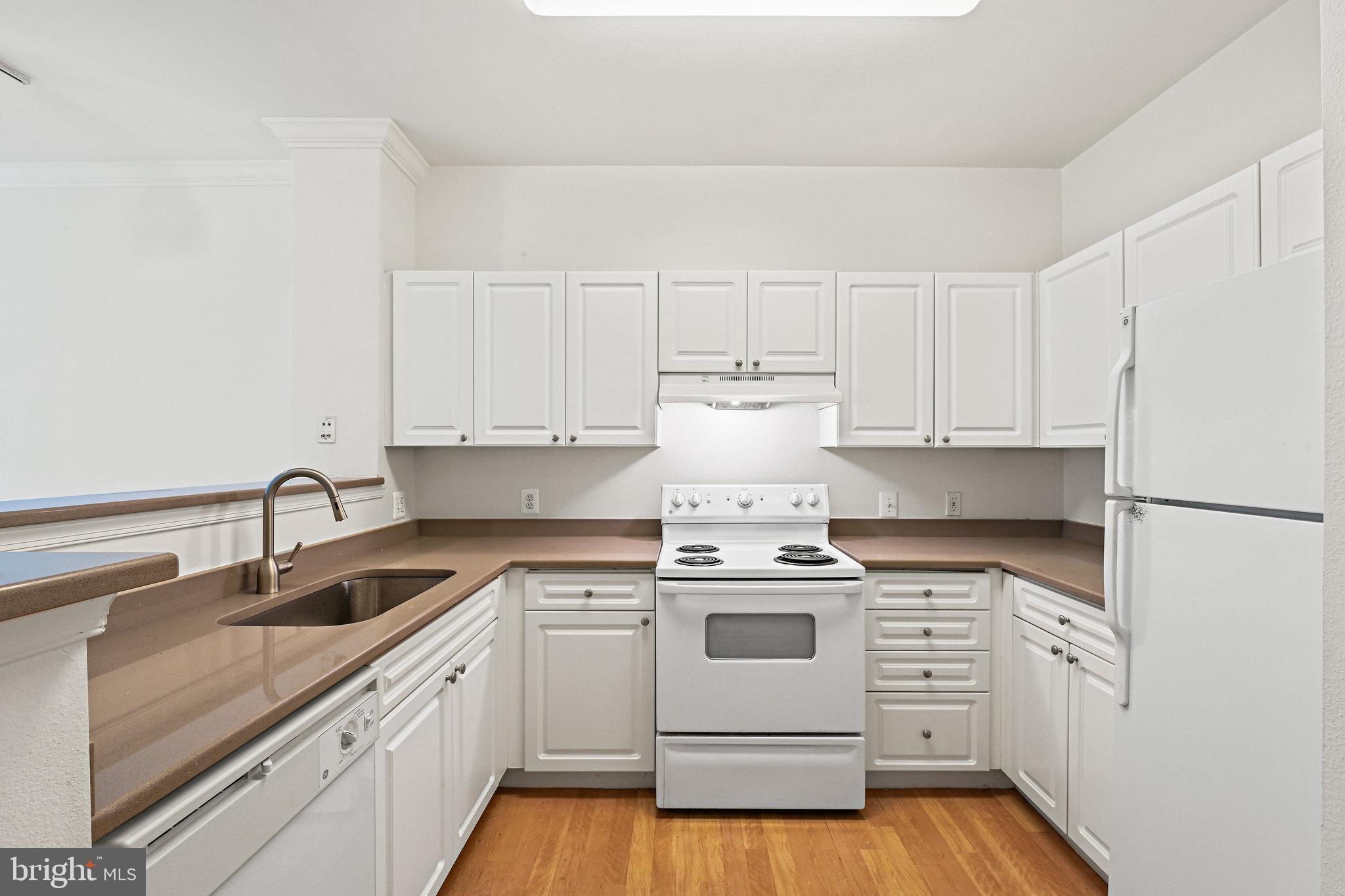 HIGH POINT AT JEFFERSON PARK - Residential