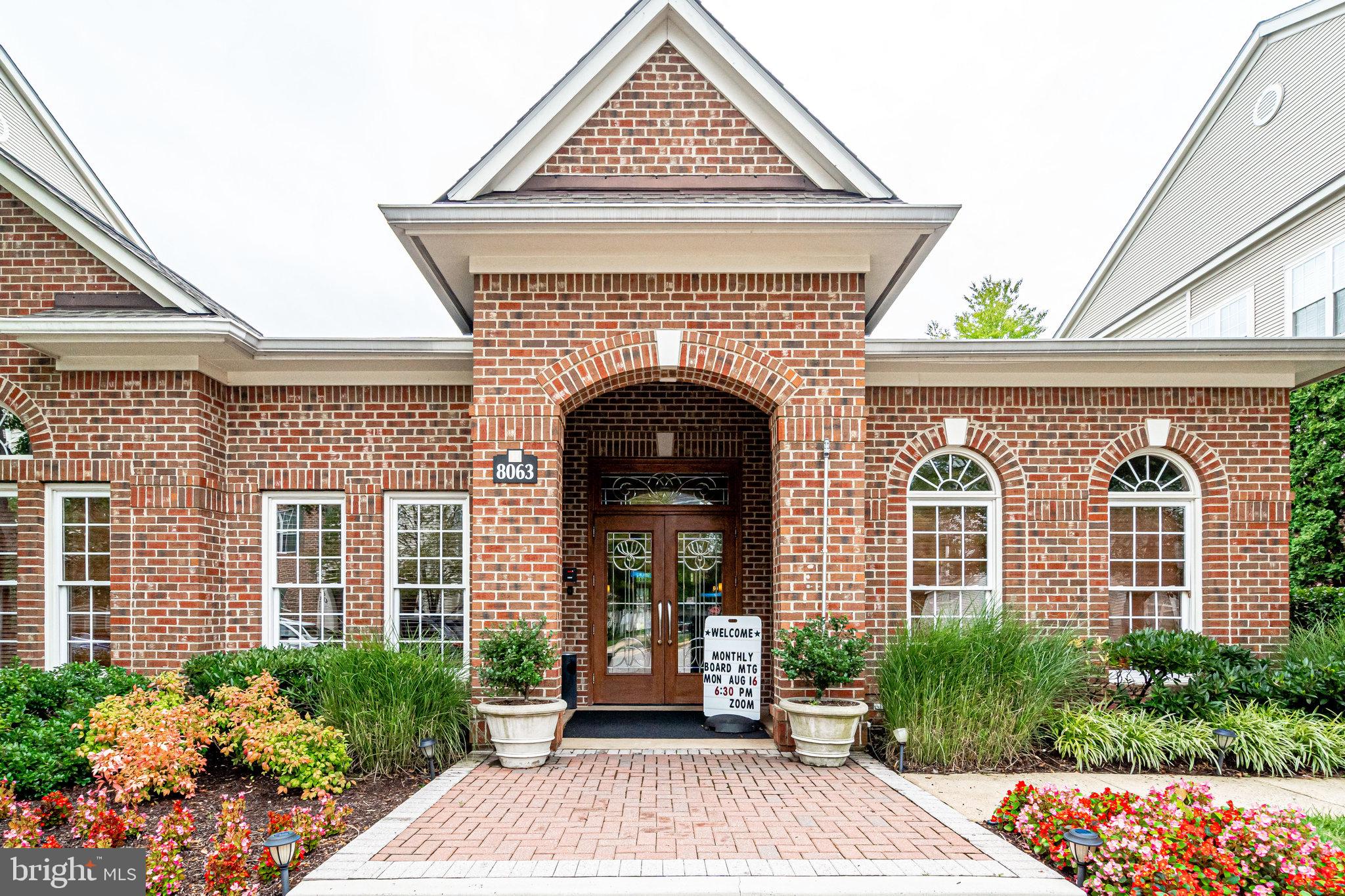 HIGH POINT AT JEFFERSON PARK - Residential