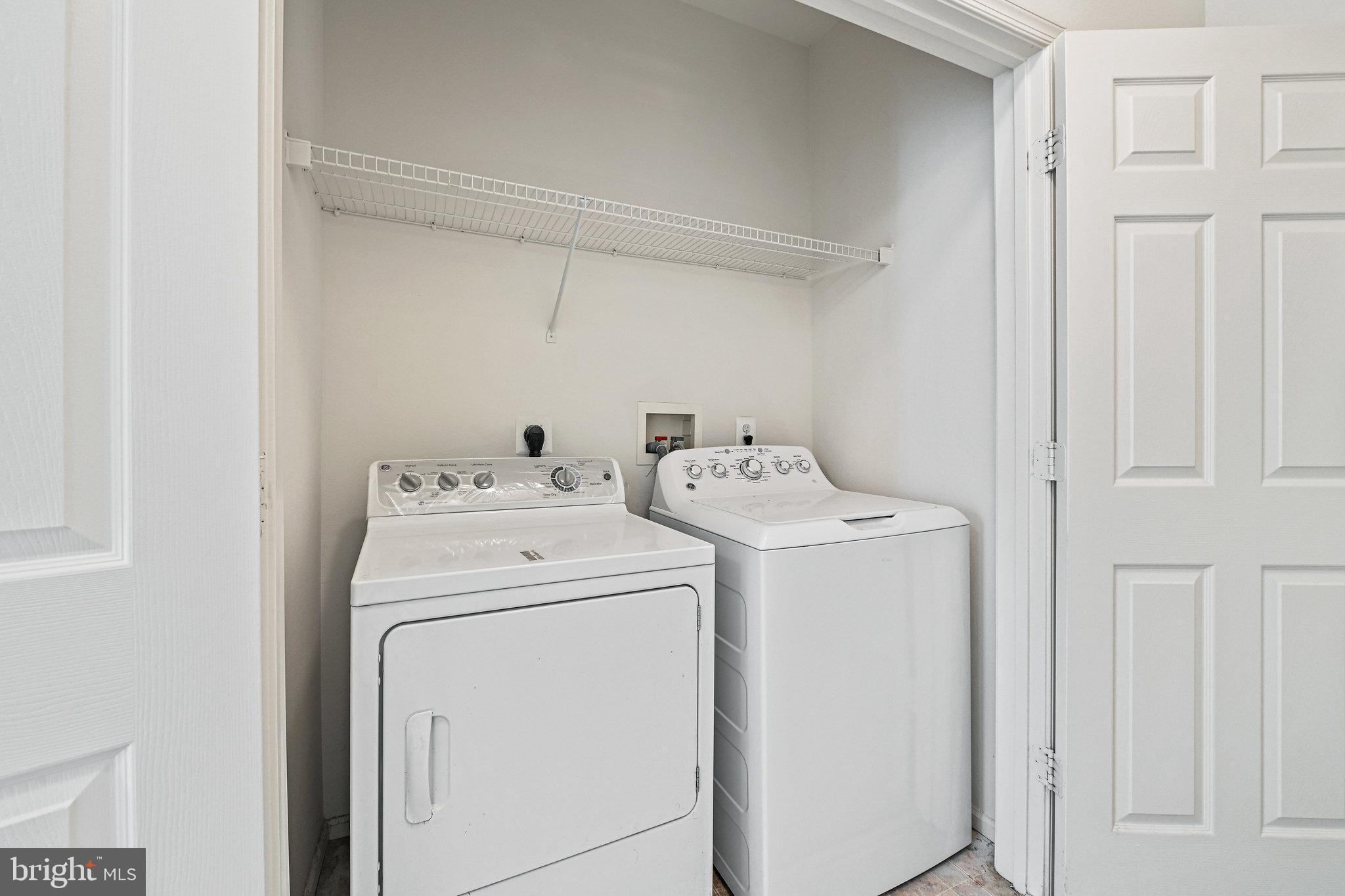 HIGH POINT AT JEFFERSON PARK - Residential