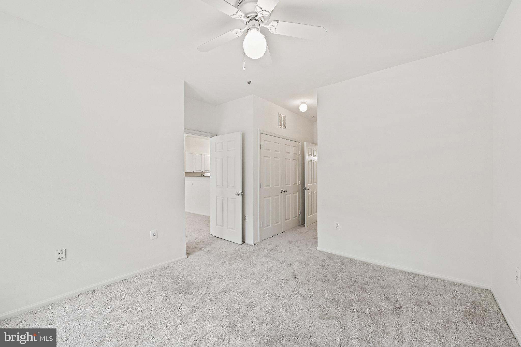 HIGH POINT AT JEFFERSON PARK - Residential