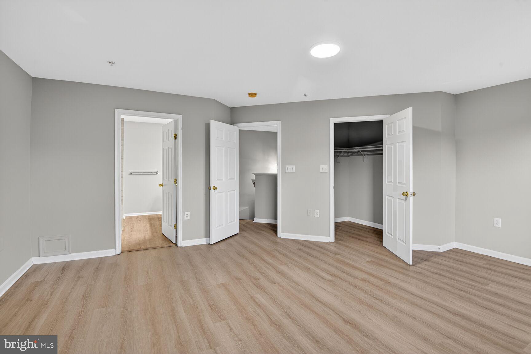 SEVEN OAKS - Residential Lease