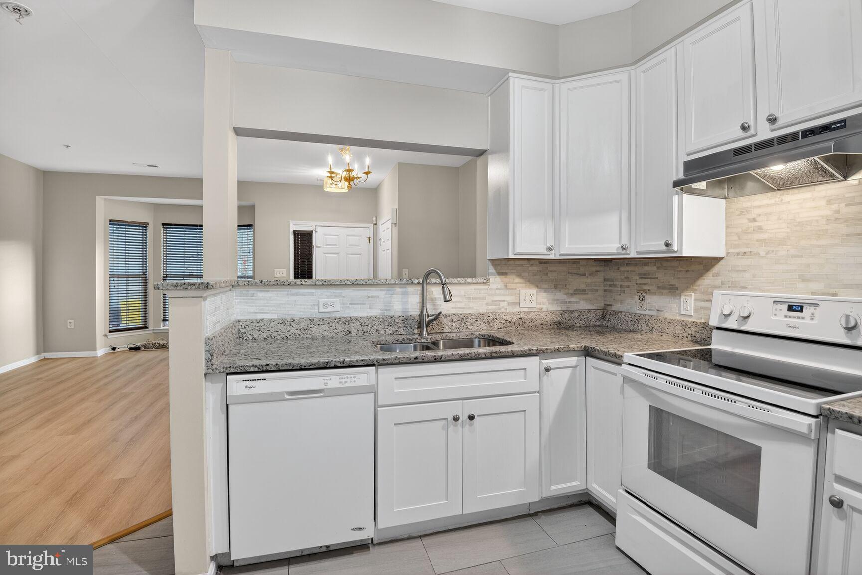 SEVEN OAKS - Residential Lease