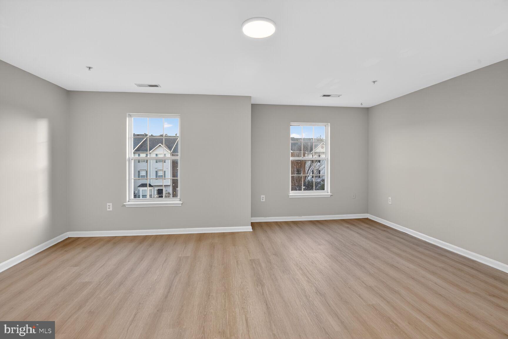 SEVEN OAKS - Residential Lease