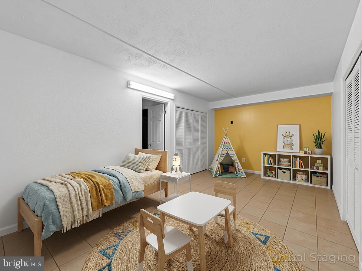 GREENFIELD FARM - Residential