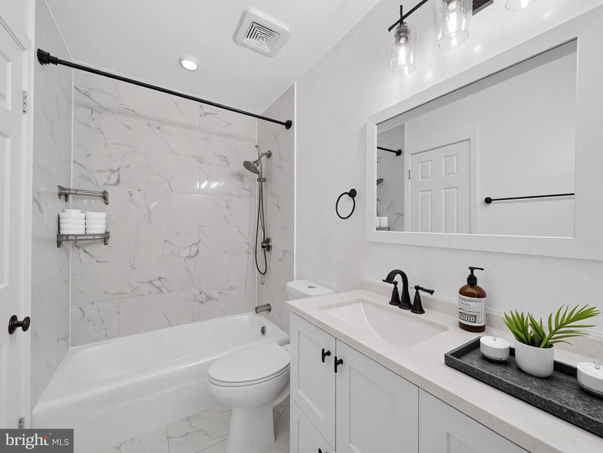 GREENFIELD FARM - Residential