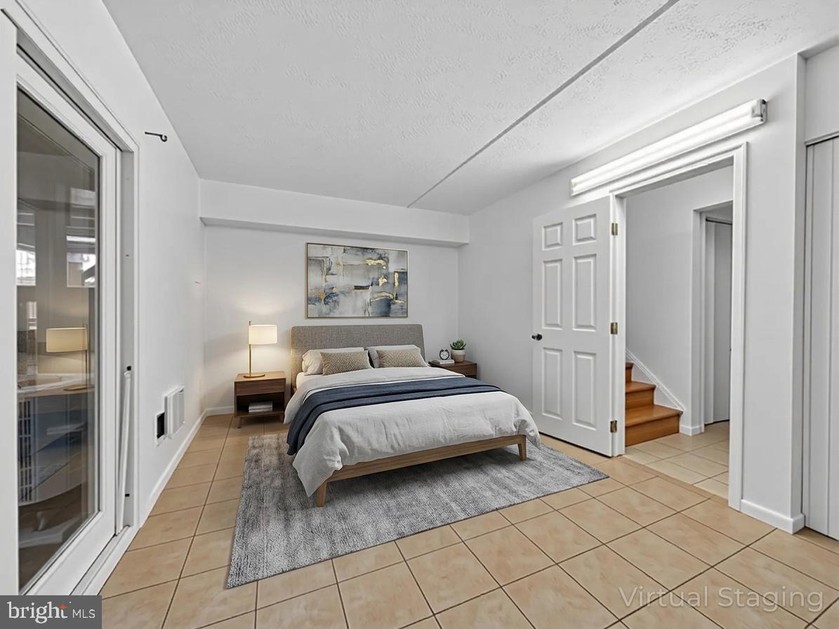 GREENFIELD FARM - Residential